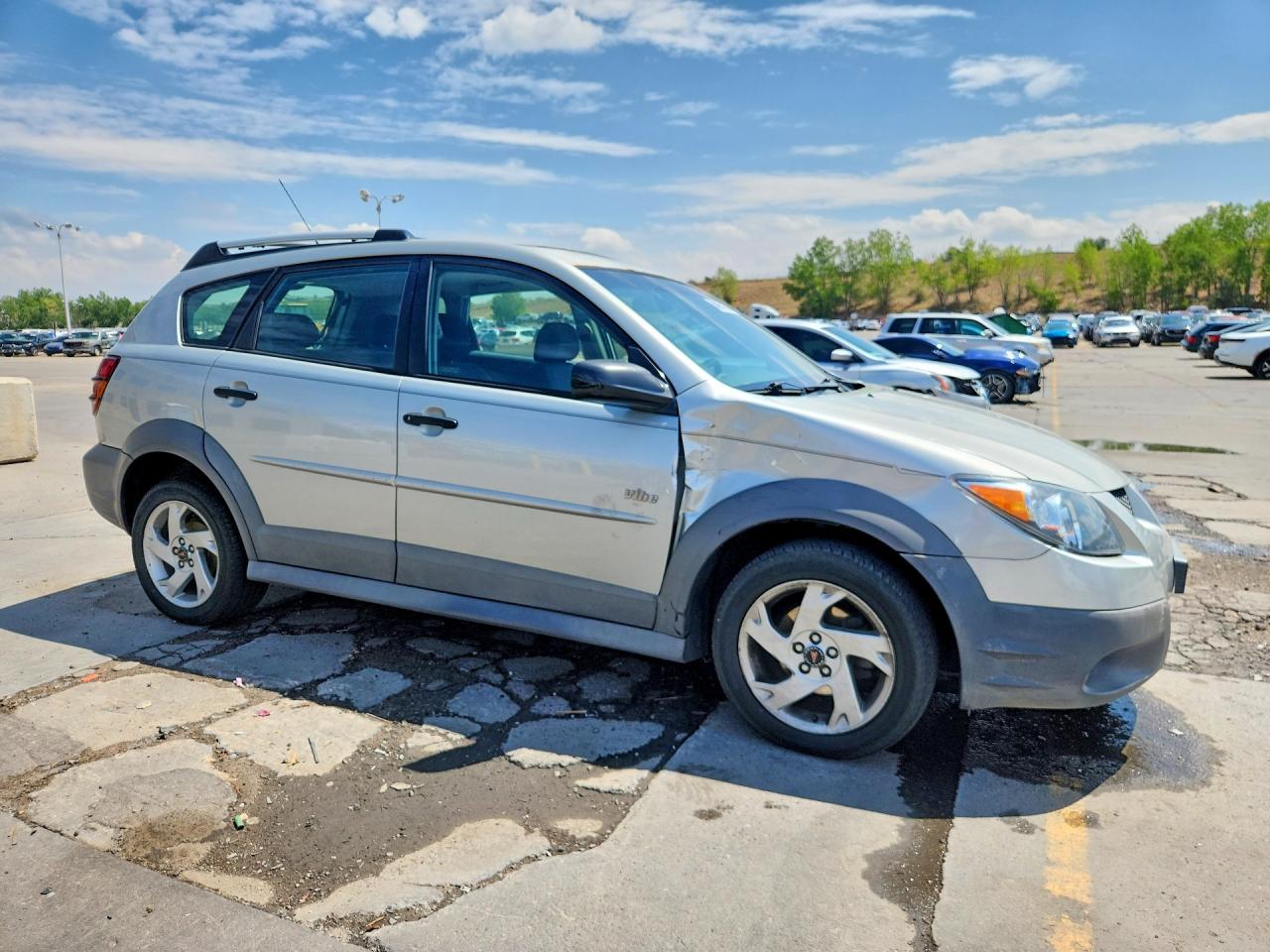 2004 Pontiac Vibe Серебряный vin: 5Y2SM648X4Z433178