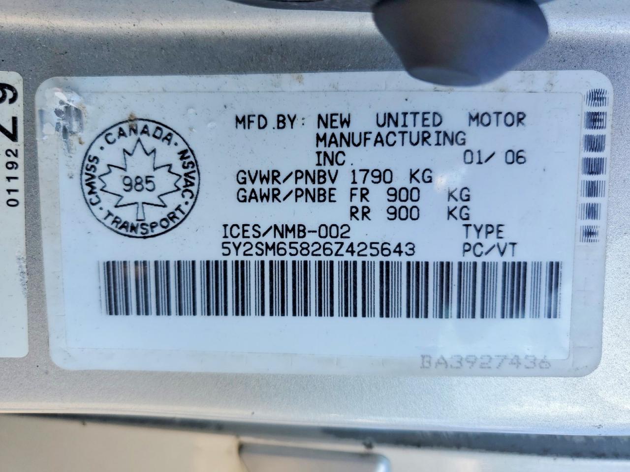 2006 Pontiac Vibe Silver vin: 5Y2SM65826Z425643