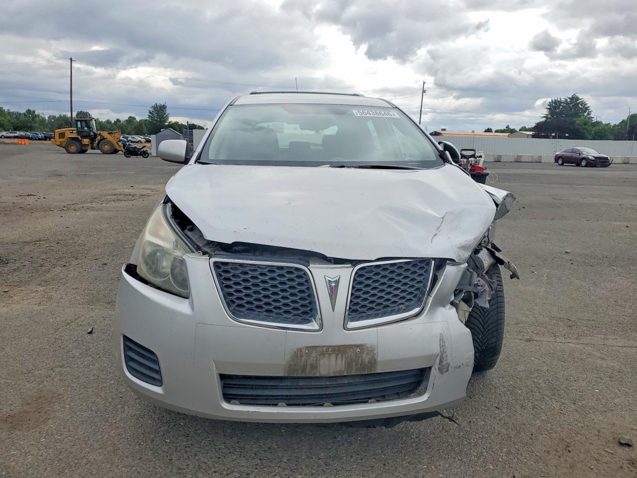2009 Pontiac Vibe Silver vin: 5Y2SM67009Z403264