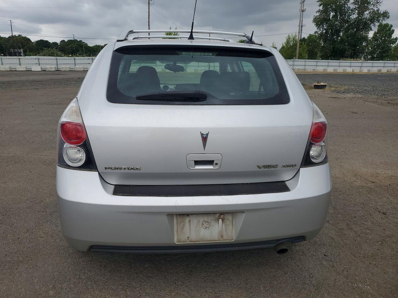 2009 Pontiac Vibe Silver vin: 5Y2SM67009Z403264