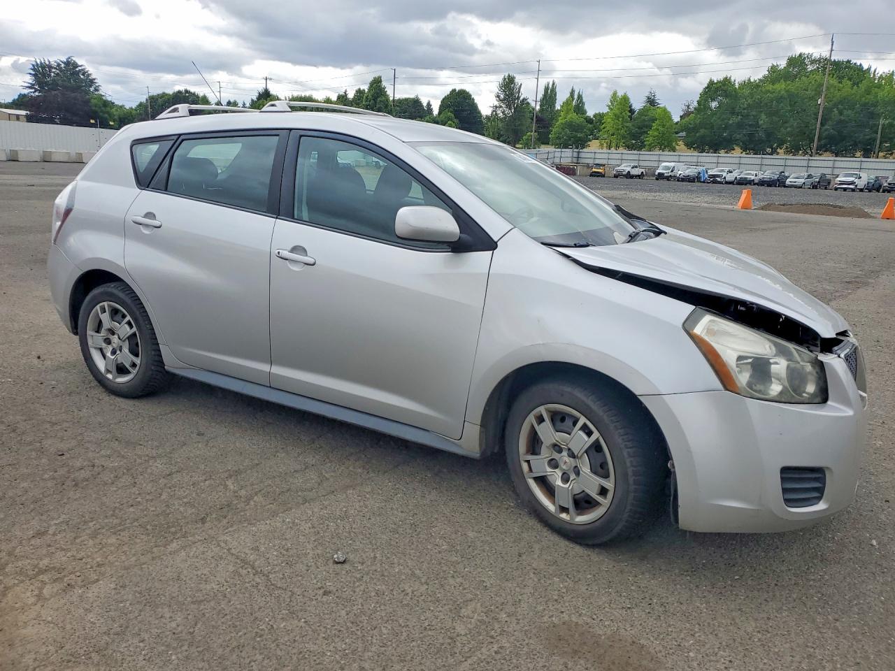 2009 Pontiac Vibe Silver vin: 5Y2SM67009Z403264