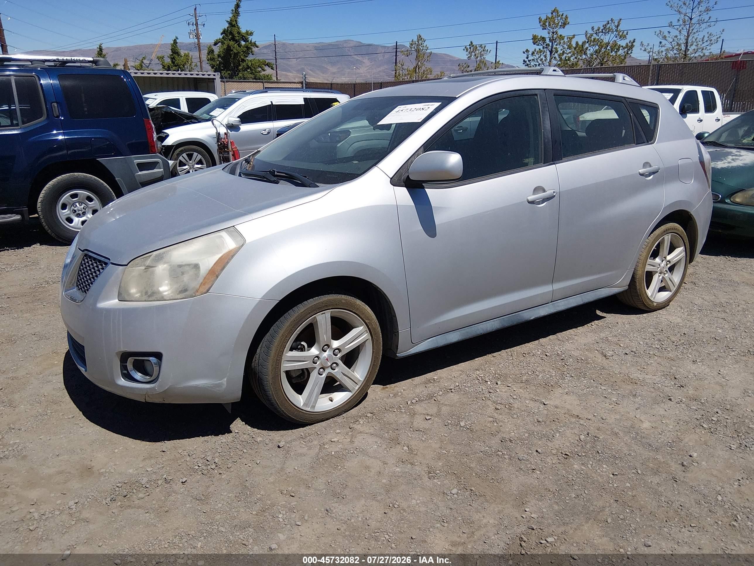 2009 Pontiac Vibe Silver vin: 5Y2SM67019Z451582