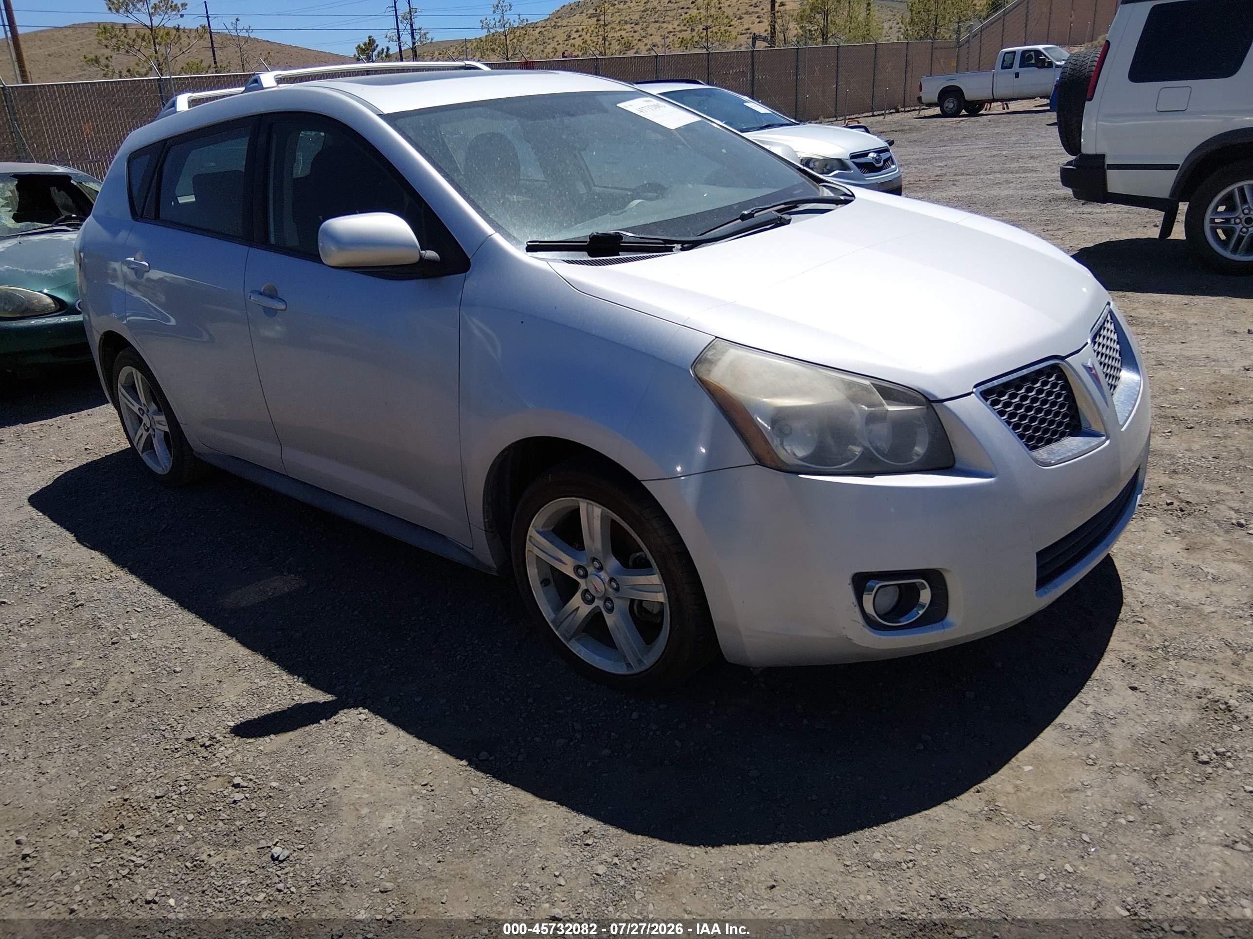 2009 Pontiac Vibe Silver vin: 5Y2SM67019Z451582