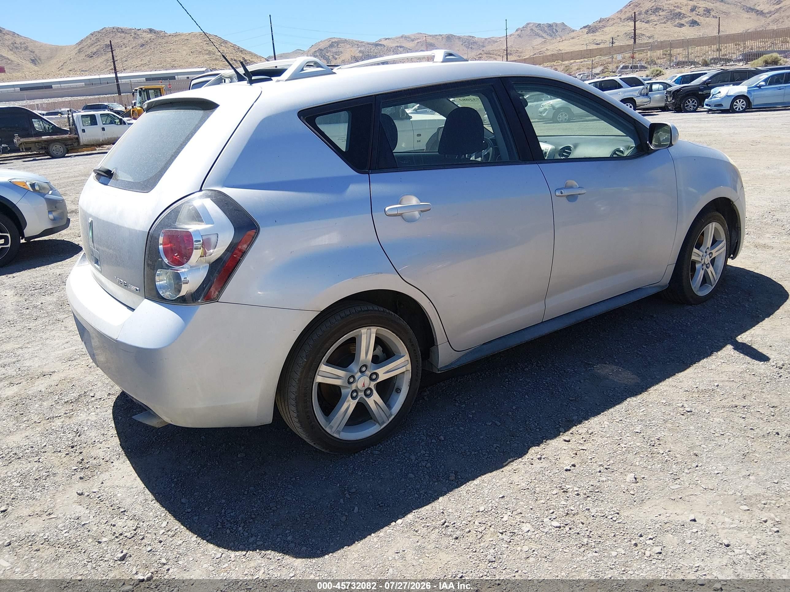 2009 Pontiac Vibe Silver vin: 5Y2SM67019Z451582