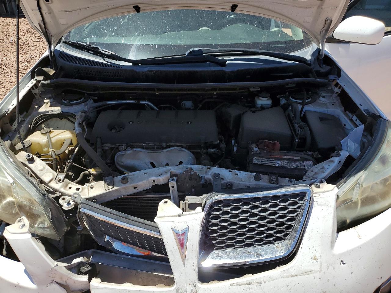2009 Pontiac Vibe White vin: 5Y2SM67039Z465273