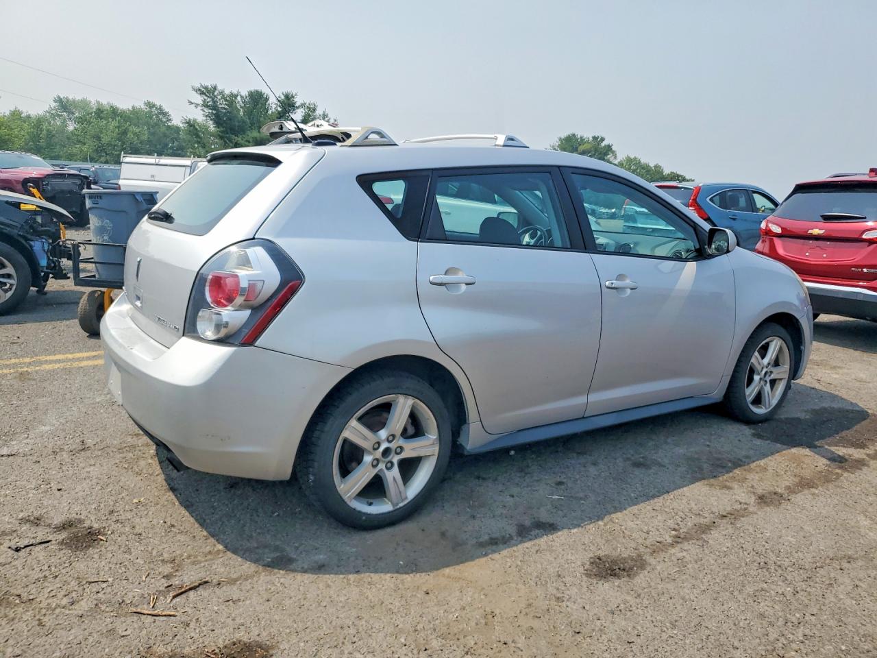 2009 Pontiac Vibe Silver vin: 5Y2SM67079Z433796