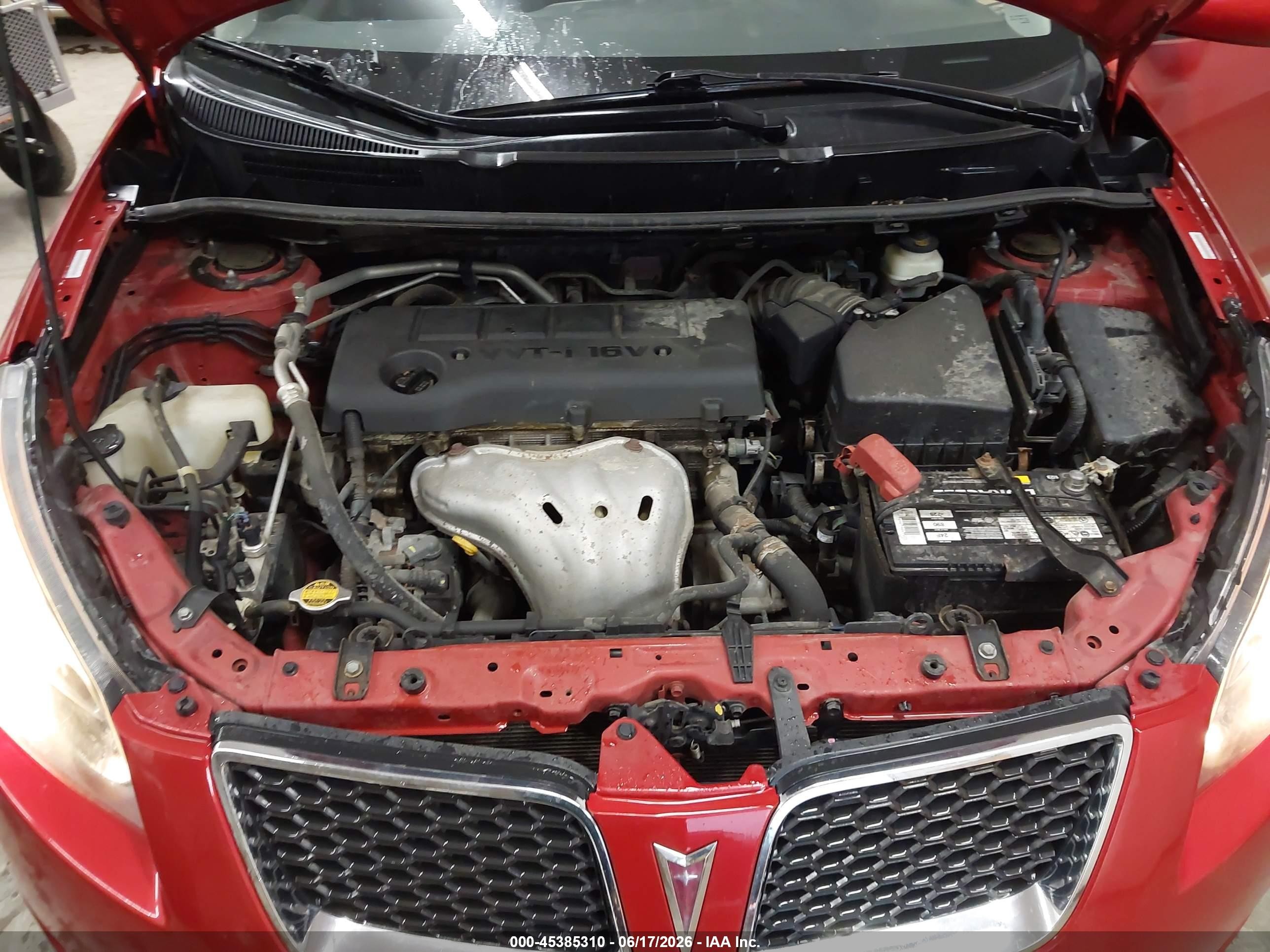 2009 Pontiac Vibe   Red vin: 5Y2SM67079Z456253
