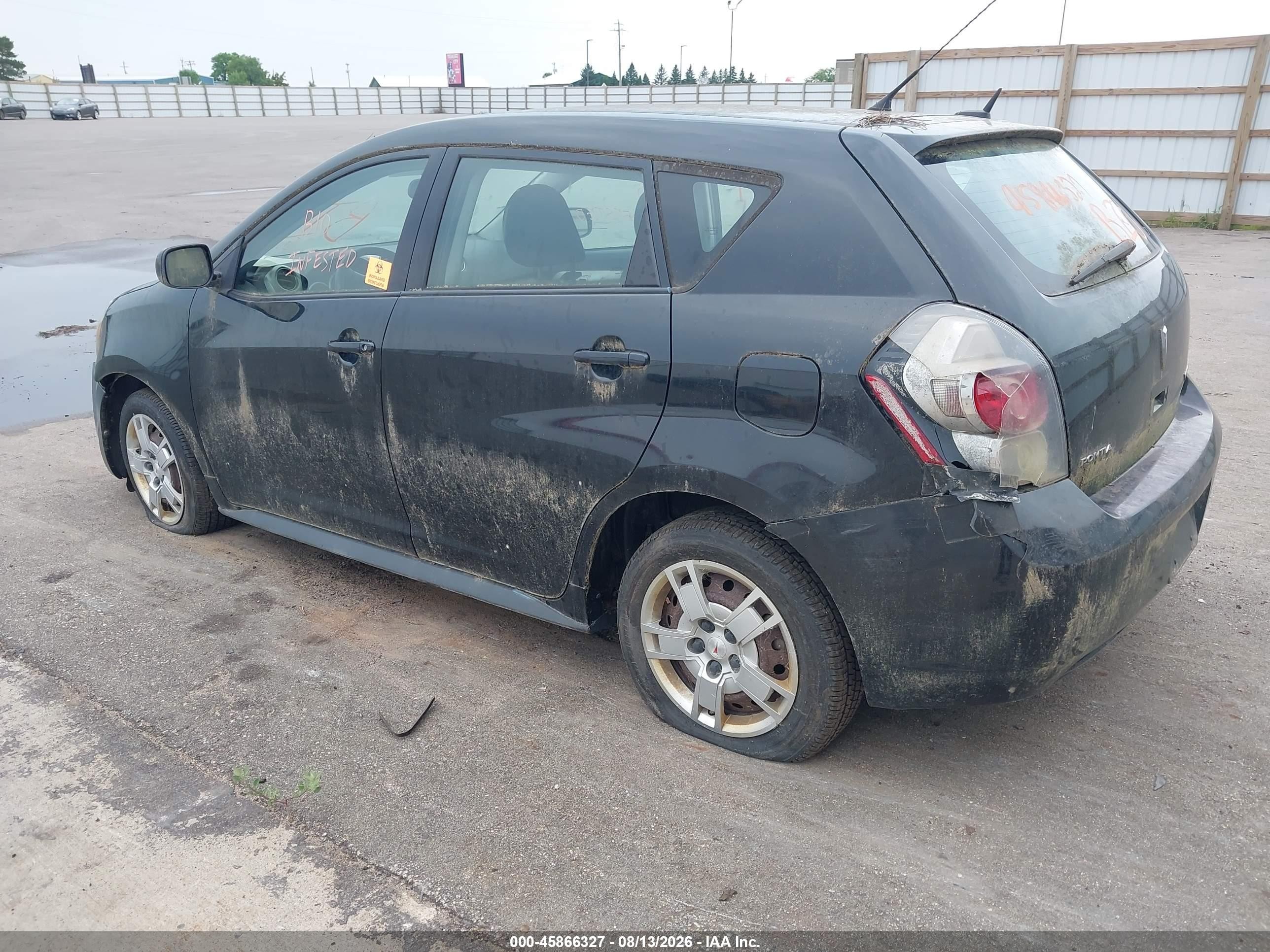 2009 Pontiac Vibe   Black vin: 5Y2SP67009Z409623