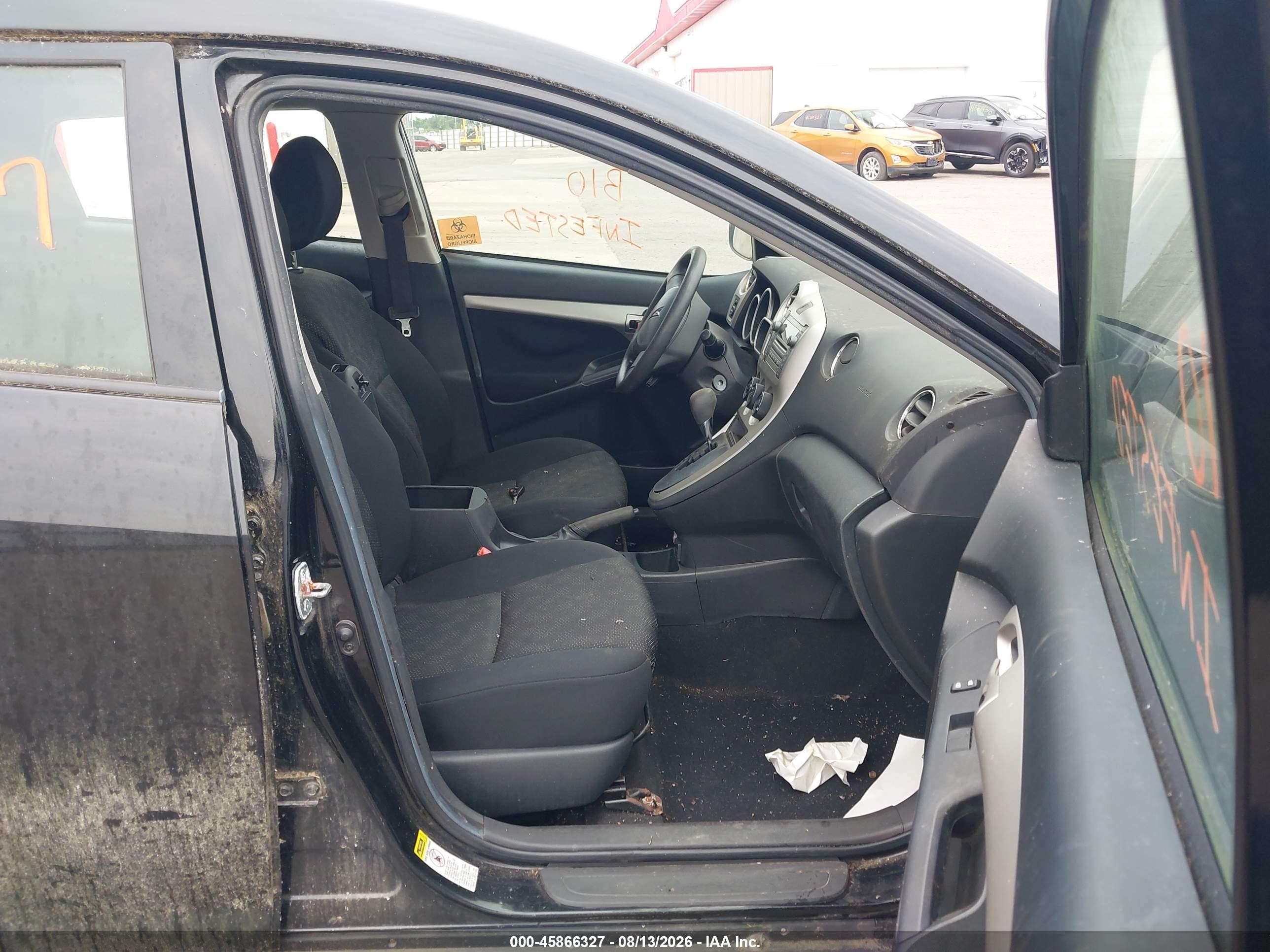 2009 Pontiac Vibe   Black vin: 5Y2SP67009Z409623