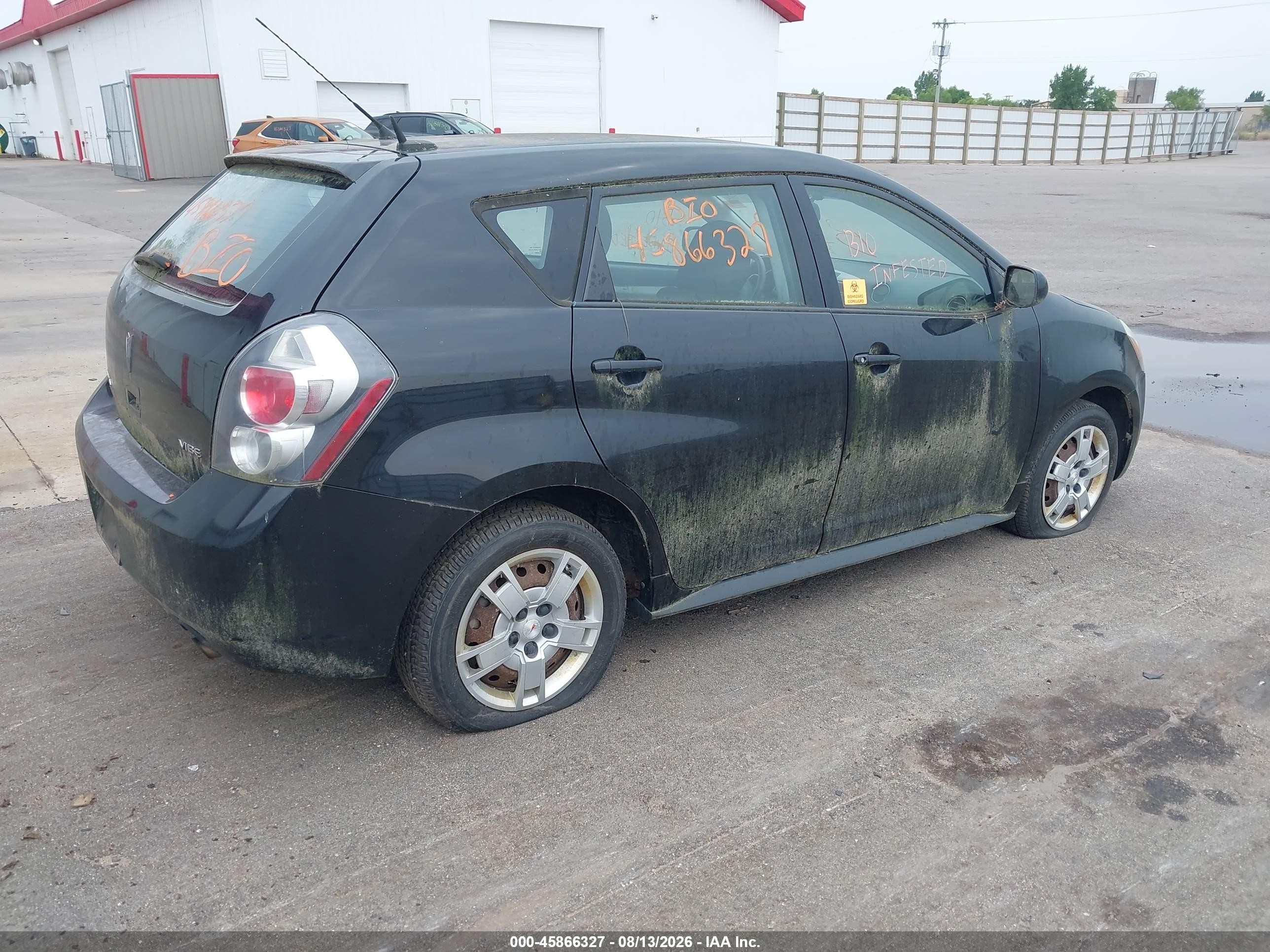 2009 Pontiac Vibe   Black vin: 5Y2SP67009Z409623