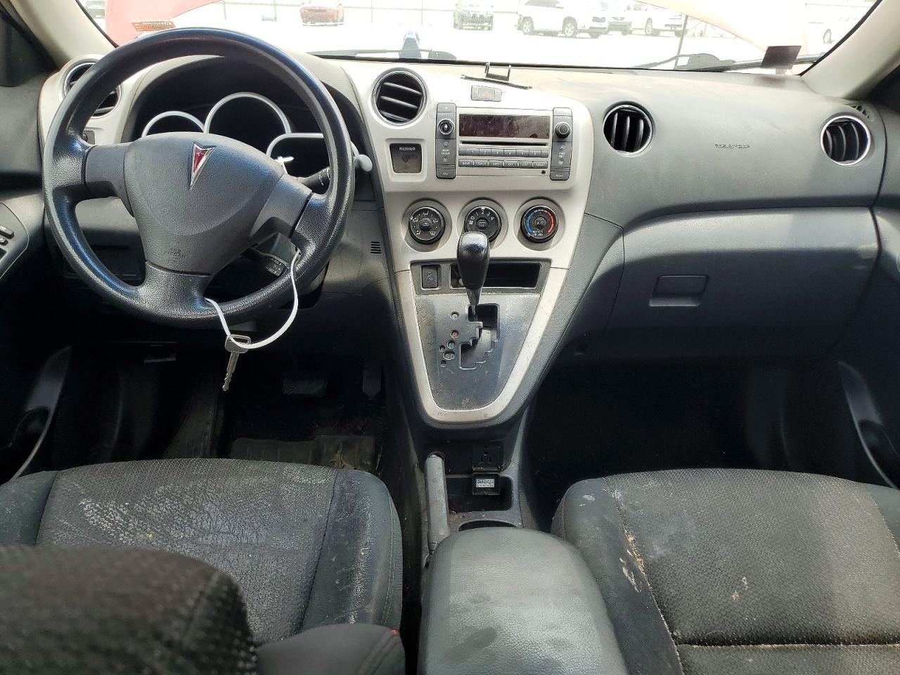 2009 Pontiac Vibe Red vin: 5Y2SP67009Z439558