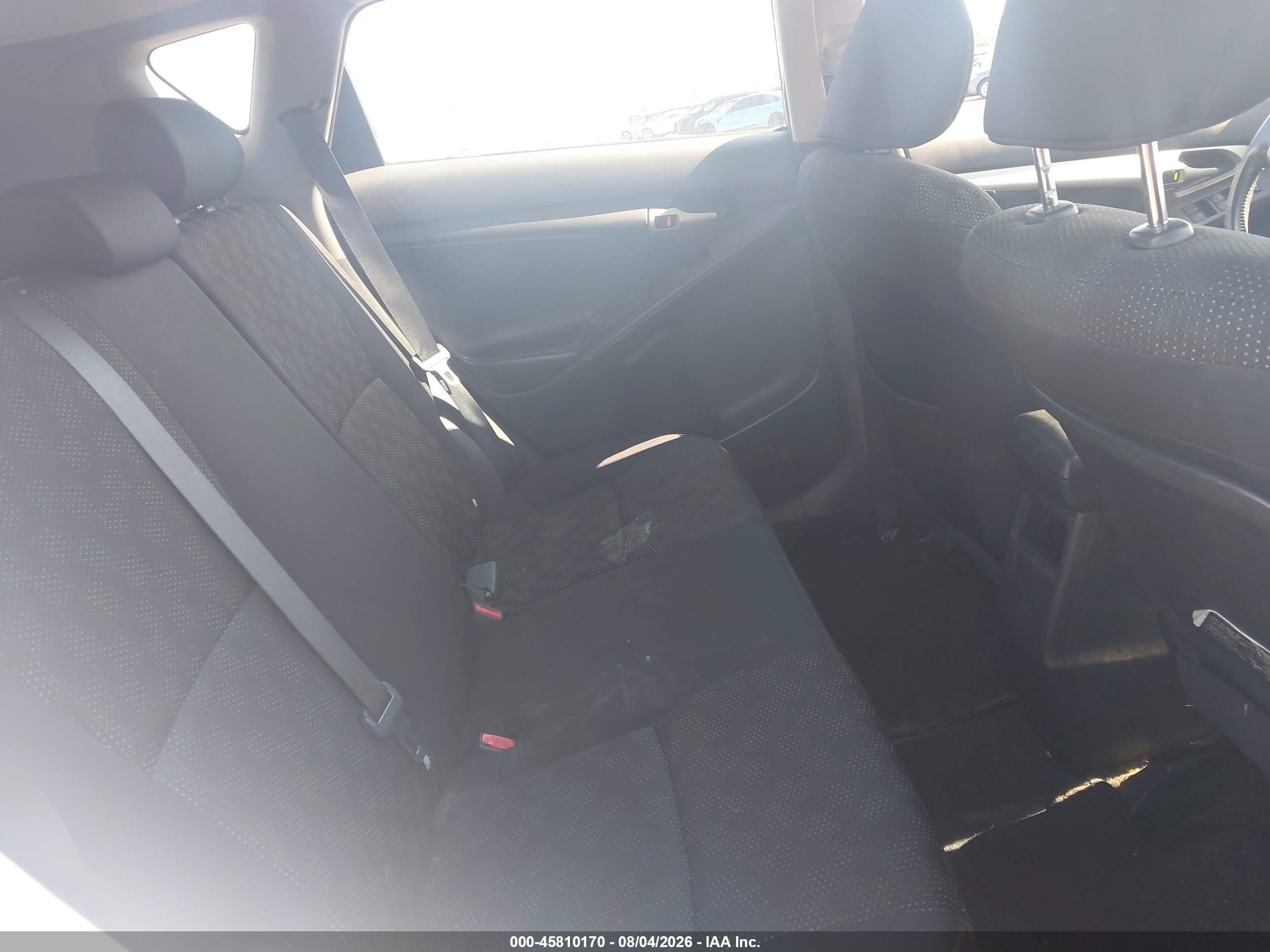2009 Pontiac Vibe   Silver vin: 5Y2SP67019Z402079