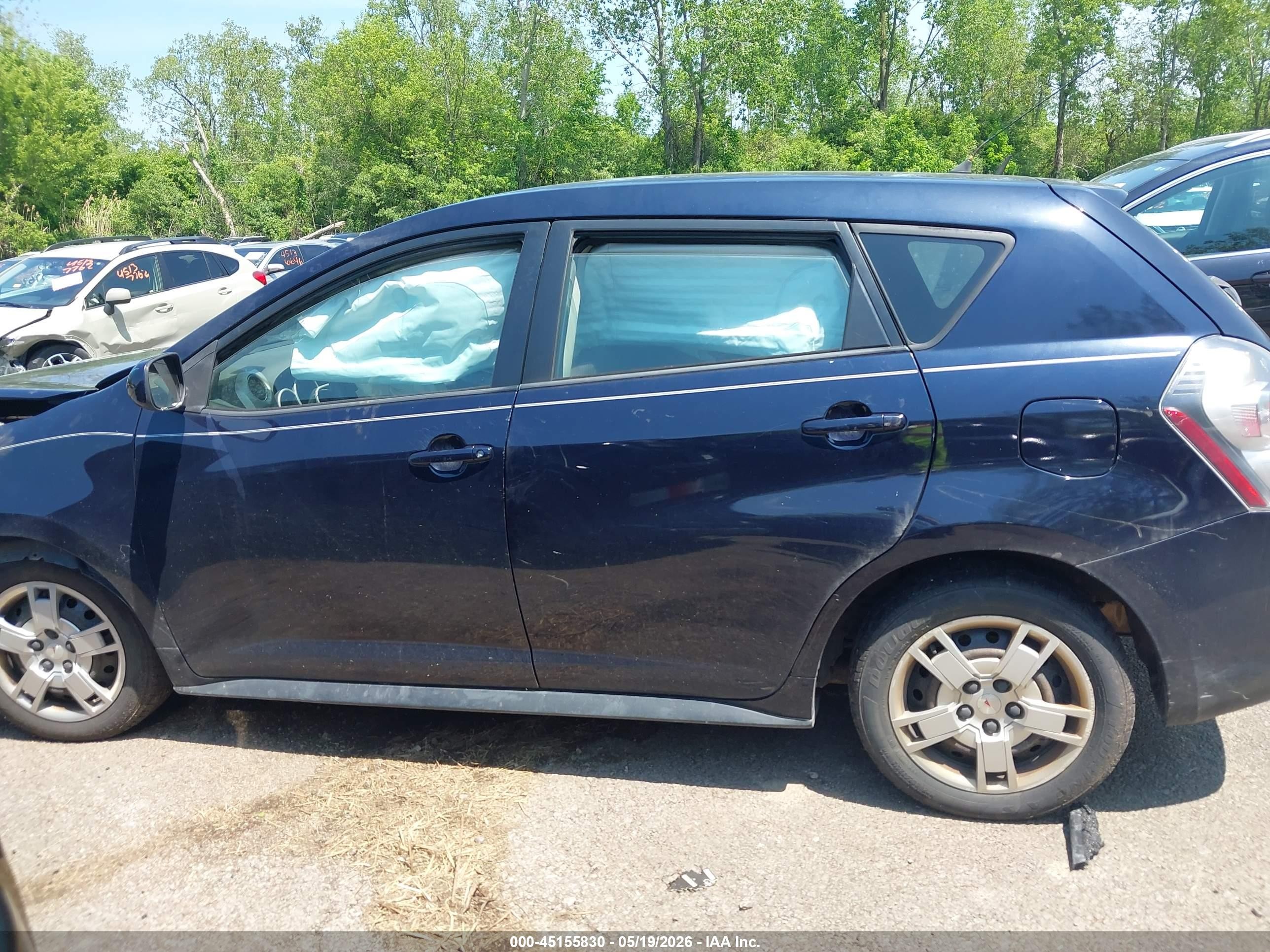 2009 Pontiac Vibe Blue vin: 5Y2SP67019Z411428
