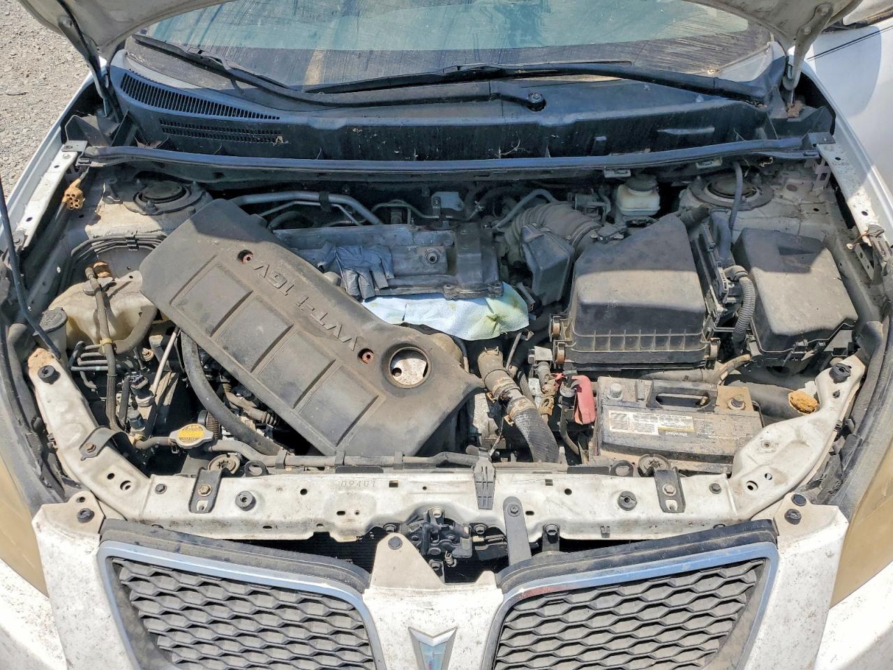 2009 Pontiac Vibe White vin: 5Y2SP67019Z434045