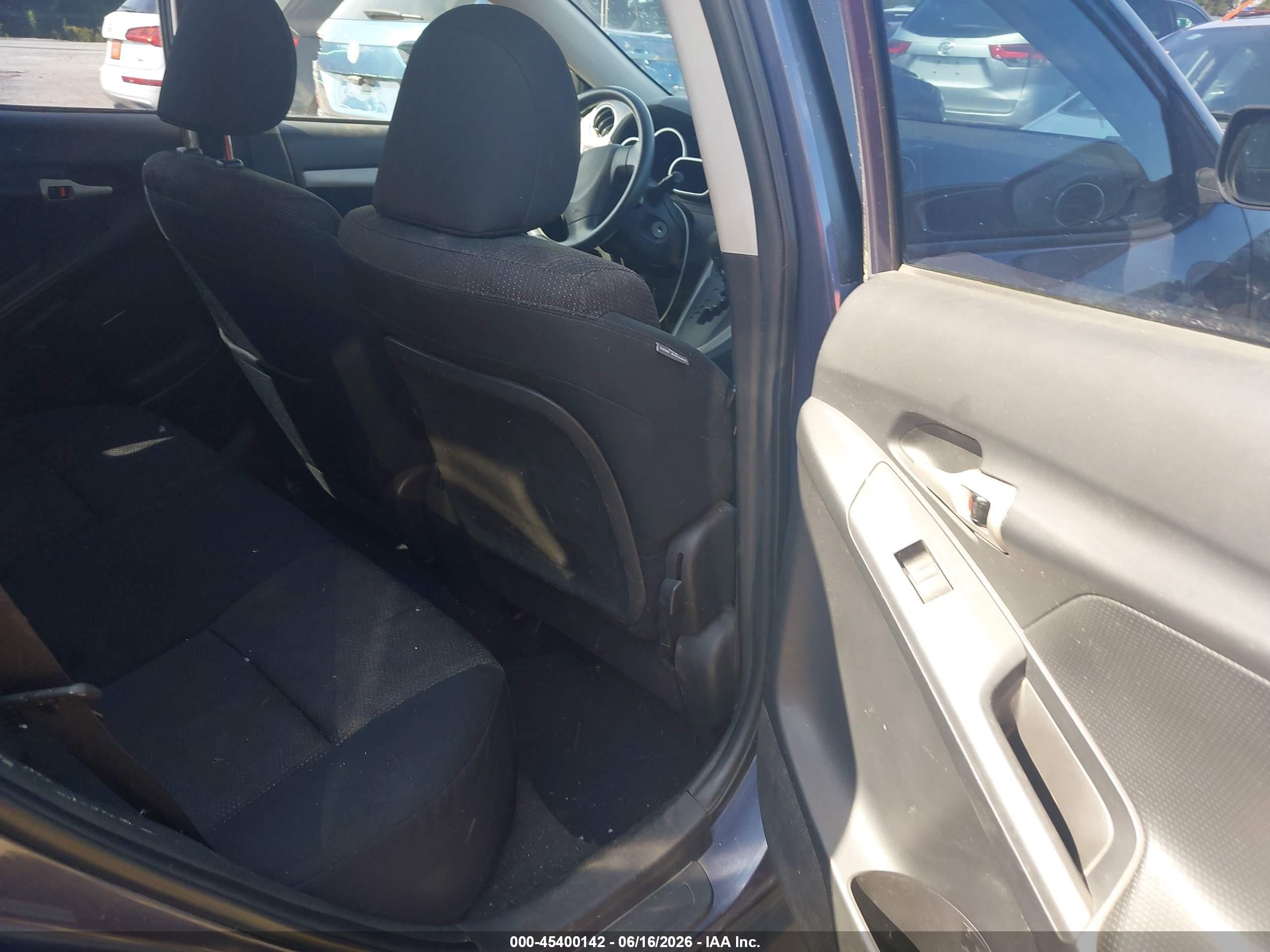 2009 Pontiac Vibe   Blue vin: 5Y2SP67019Z461391