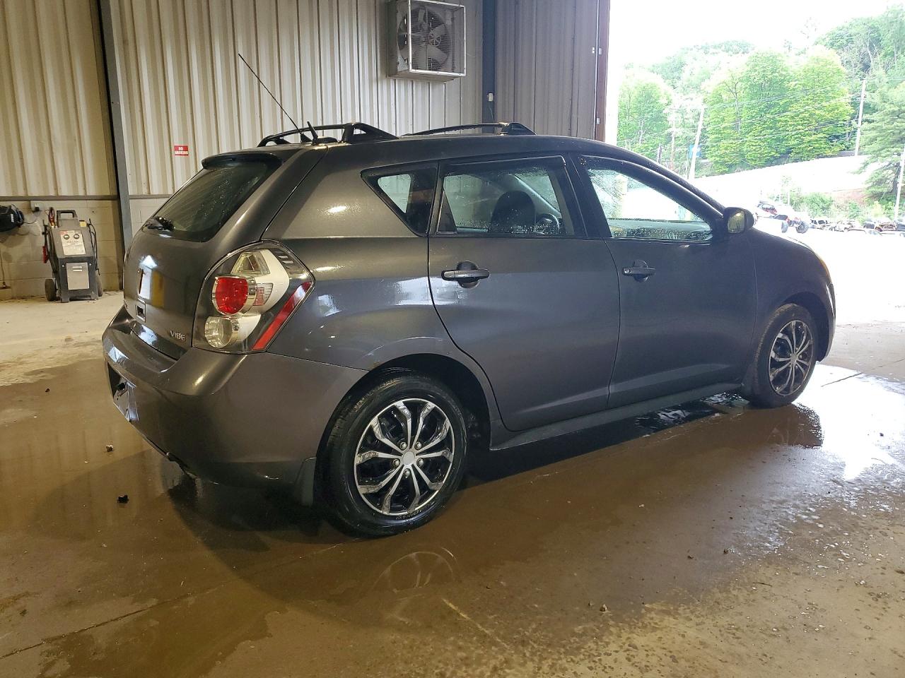 2009 Pontiac Vibe Gray vin: 5Y2SP67039Z471744