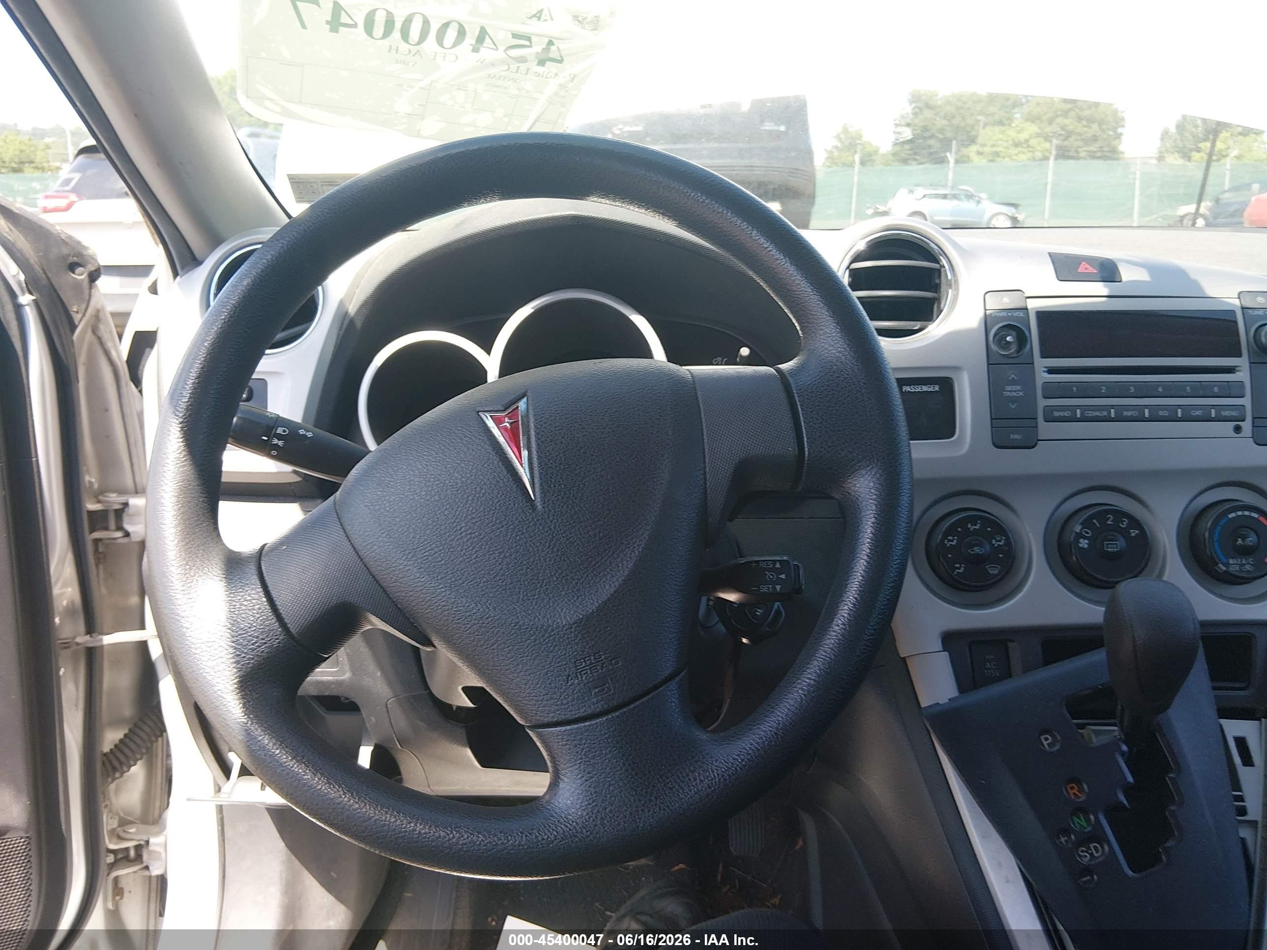 2009 Pontiac Vibe   Silver vin: 5Y2SP67059Z456632