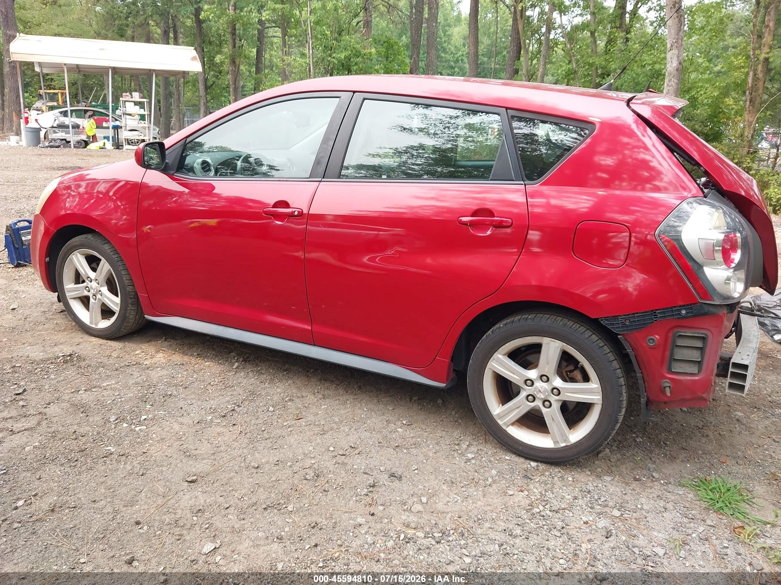 2009 Pontiac Vibe   Red vin: 5Y2SP67079Z417766