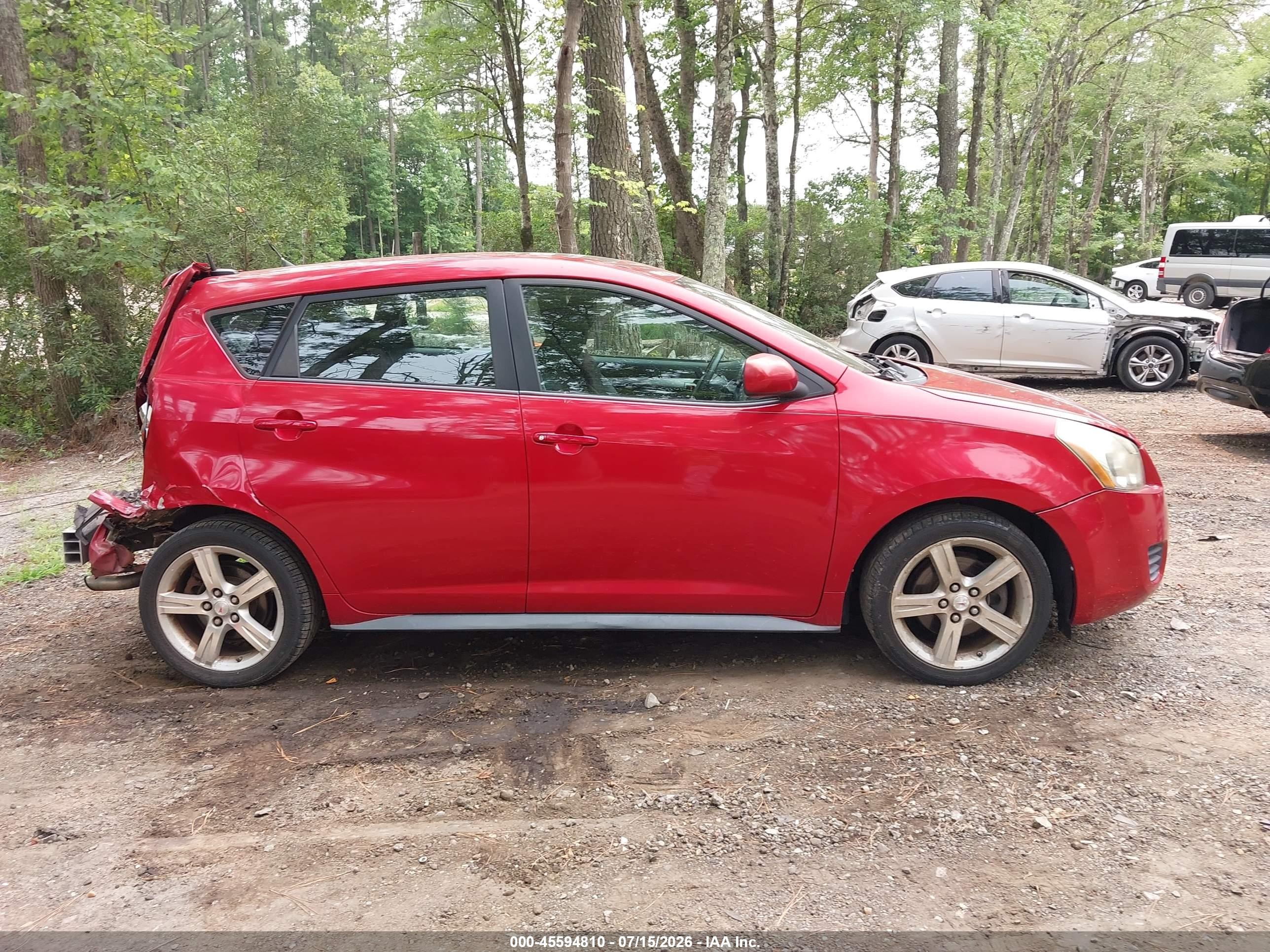 2009 Pontiac Vibe   Red vin: 5Y2SP67079Z417766