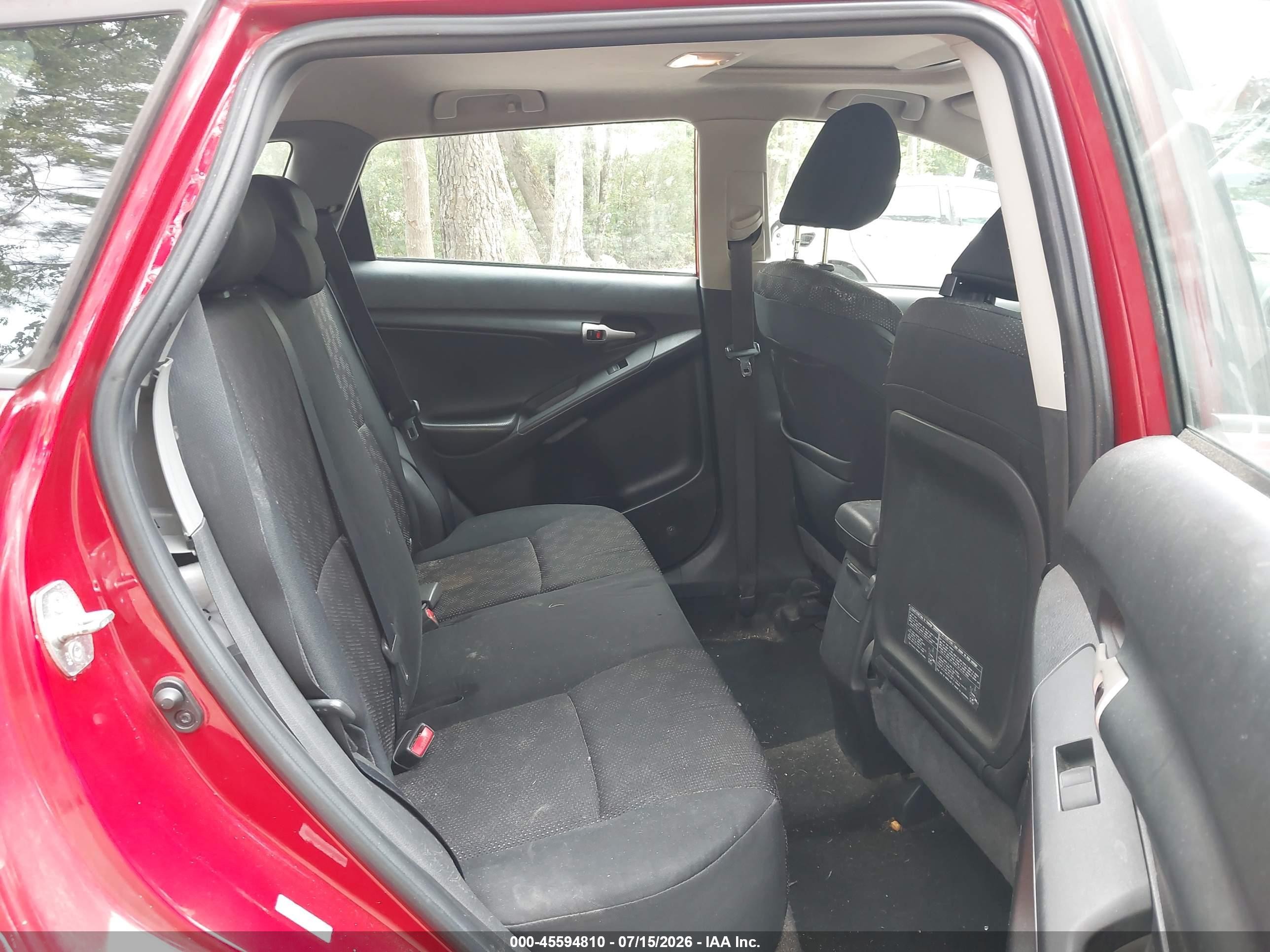 2009 Pontiac Vibe   Red vin: 5Y2SP67079Z417766