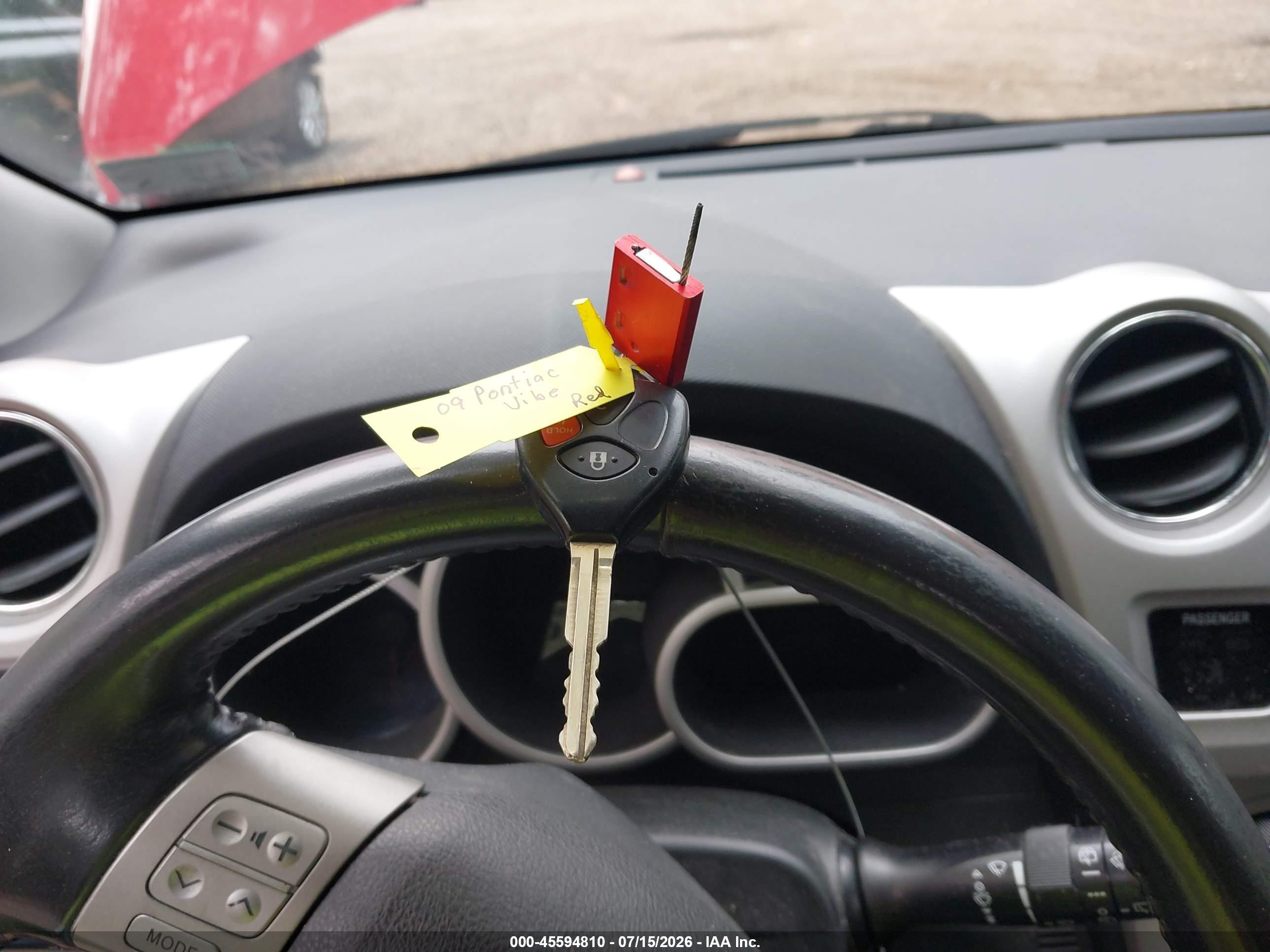 2009 Pontiac Vibe   Red vin: 5Y2SP67079Z417766