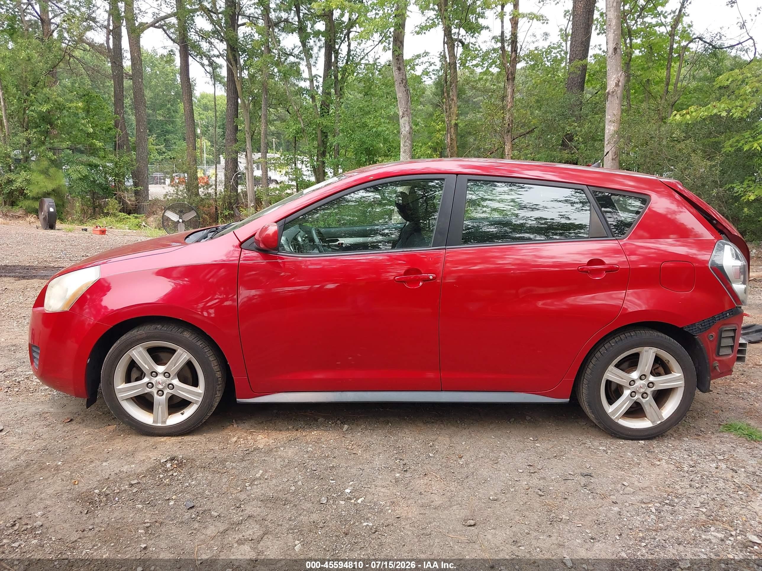 2009 Pontiac Vibe   Red vin: 5Y2SP67079Z417766