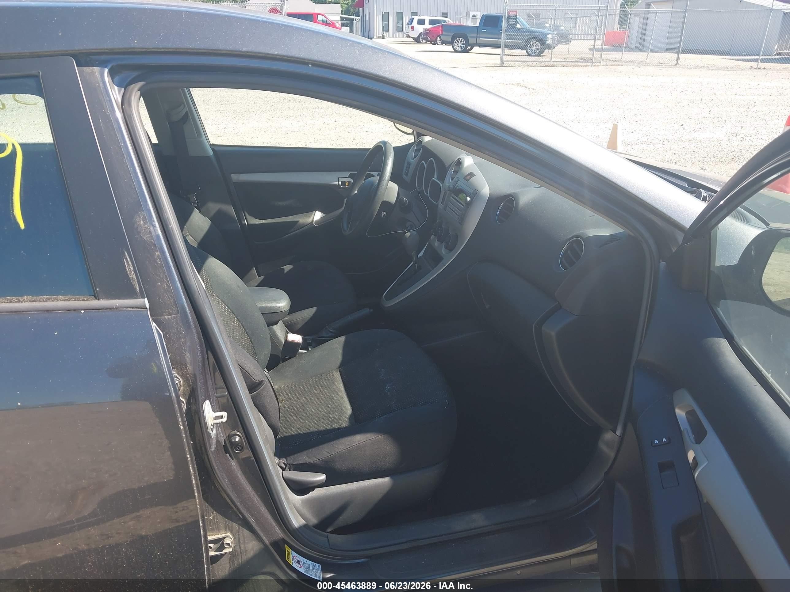 2009 Pontiac Vibe   Gray vin: 5Y2SP67079Z423065