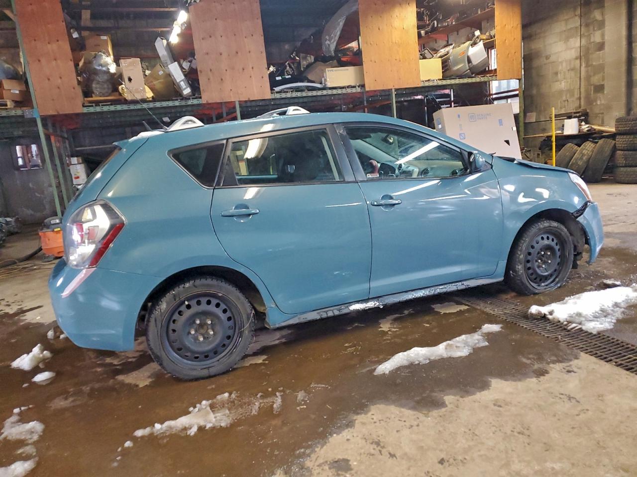 2009 Pontiac Vibe Blue vin: 5Y2SP67079Z449570