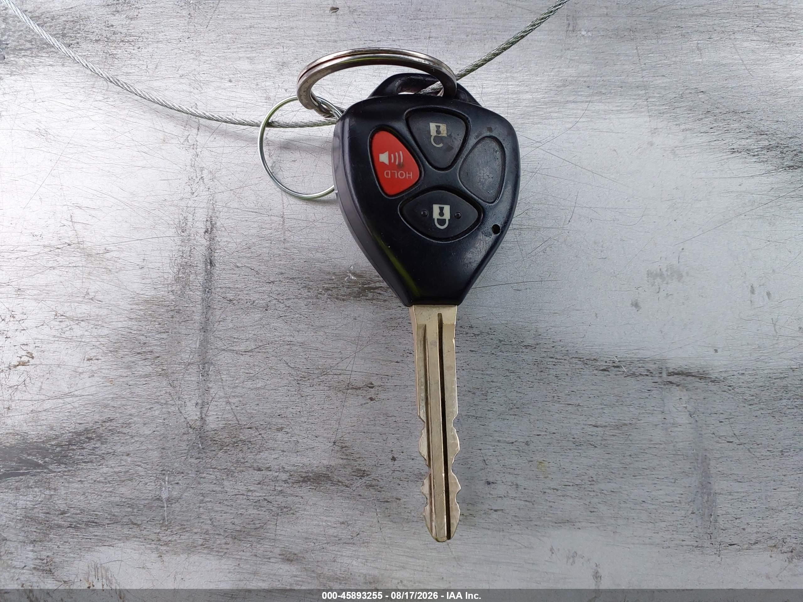 2009 Pontiac Vibe   Silver vin: 5Y2SP67099Z422757