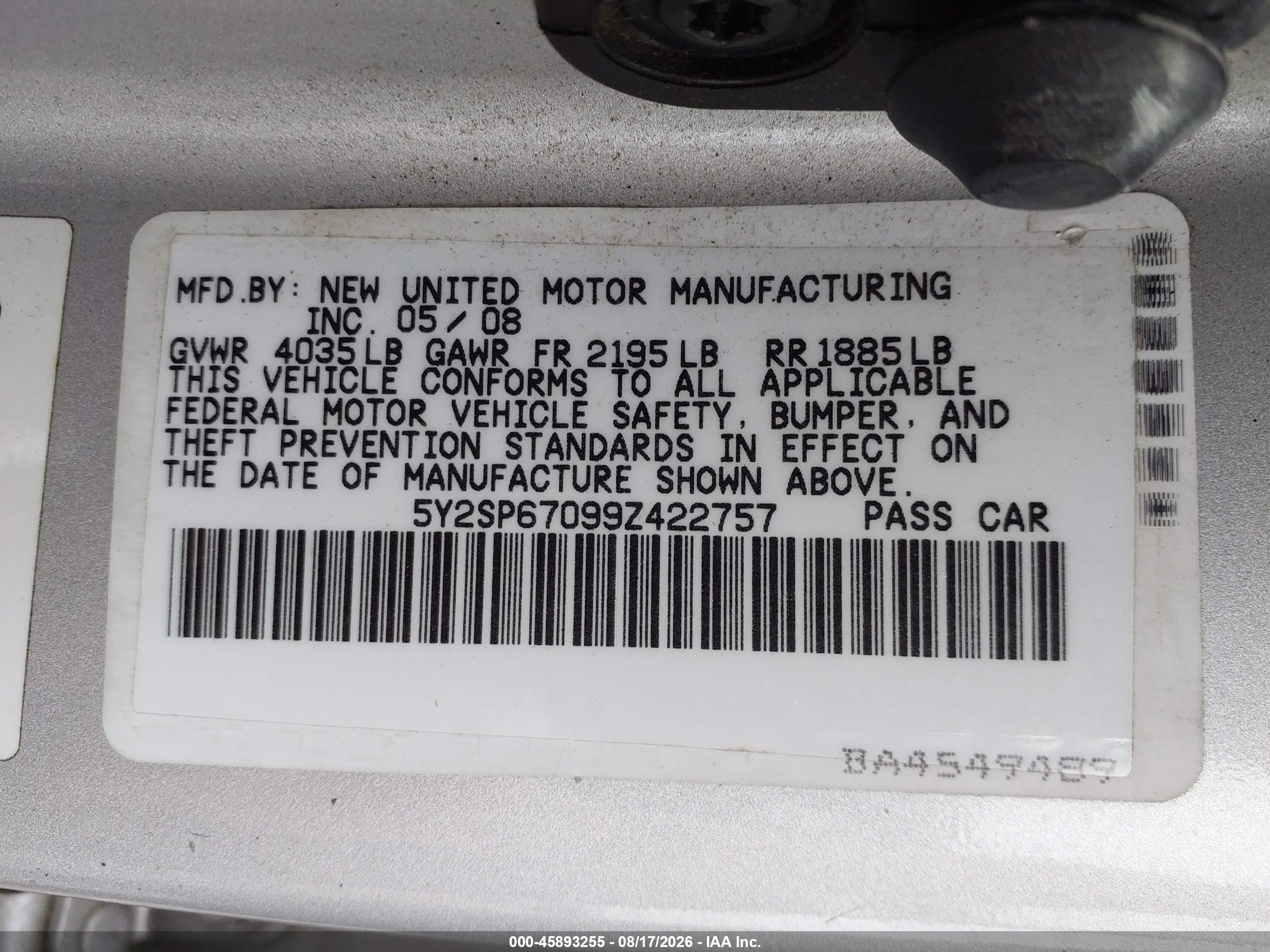 2009 Pontiac Vibe   Silver vin: 5Y2SP67099Z422757
