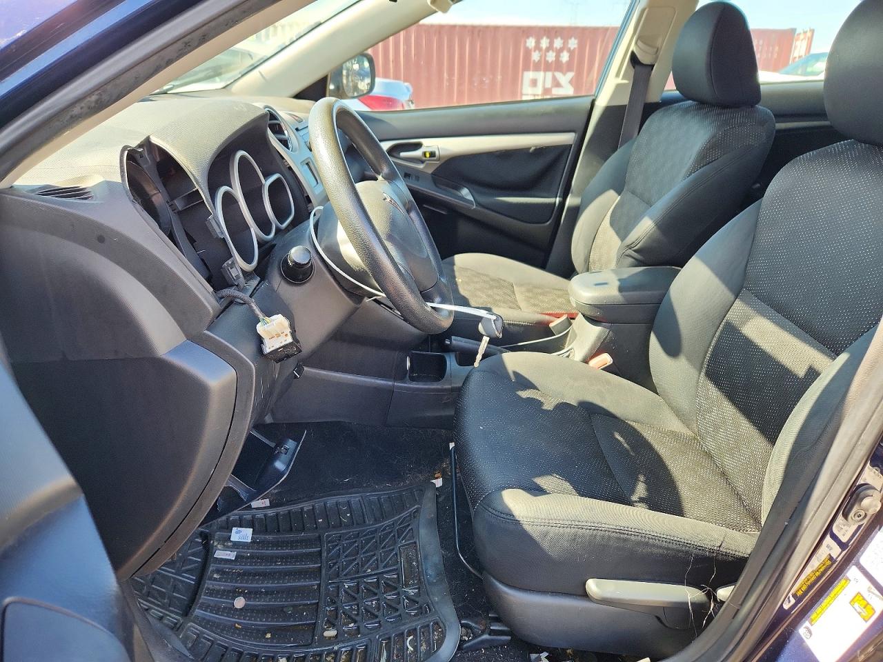 2009 Pontiac Vibe Blue vin: 5Y2SP67099Z451031