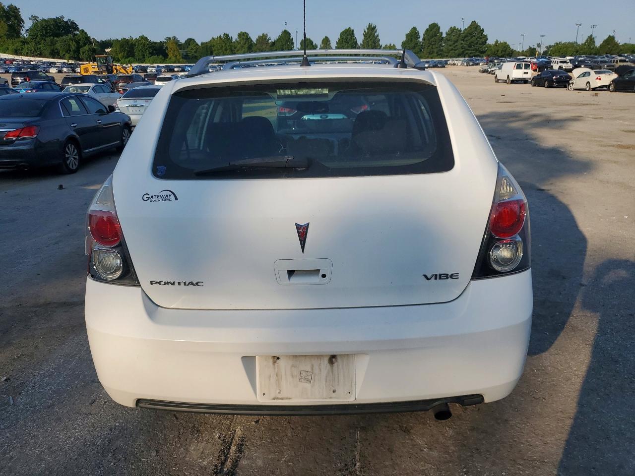 2009 Pontiac Vibe White vin: 5Y2SP67099Z473207