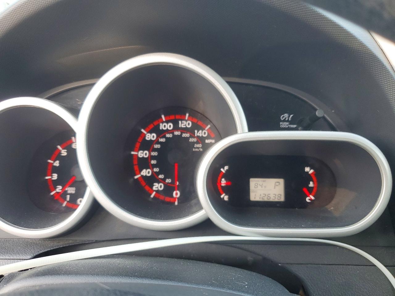 2009 Pontiac Vibe White vin: 5Y2SP67099Z473207