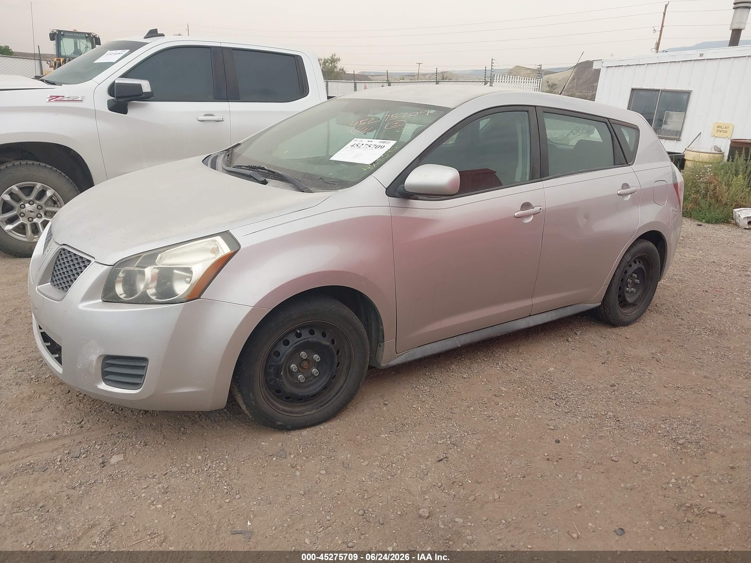 2009 Pontiac Vibe   Silver vin: 5Y2SP670X9Z429345