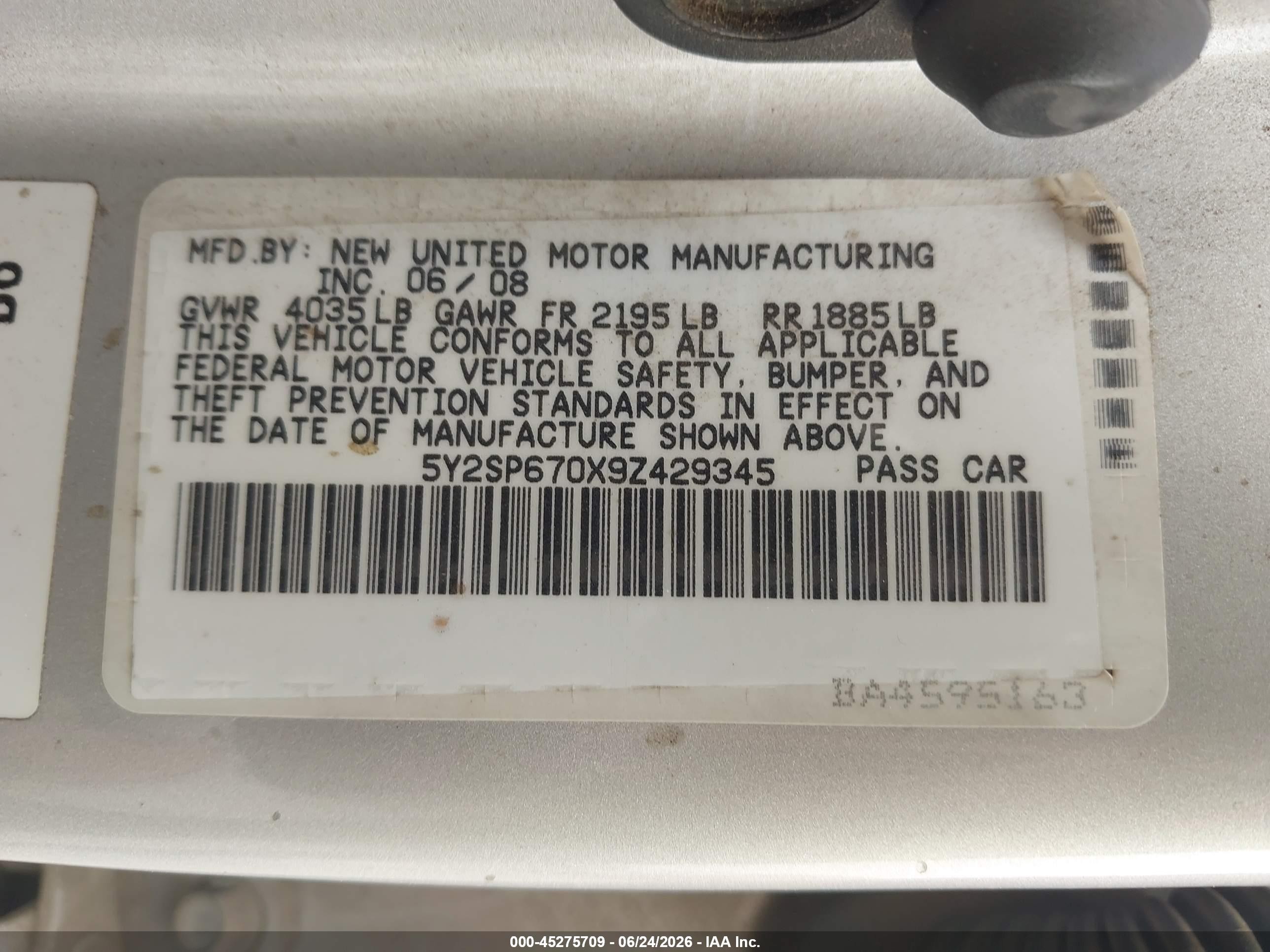 2009 Pontiac Vibe   Silver vin: 5Y2SP670X9Z429345