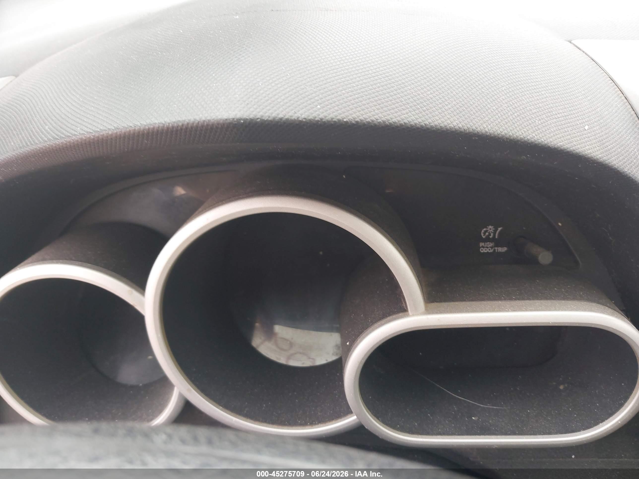 2009 Pontiac Vibe   Silver vin: 5Y2SP670X9Z429345