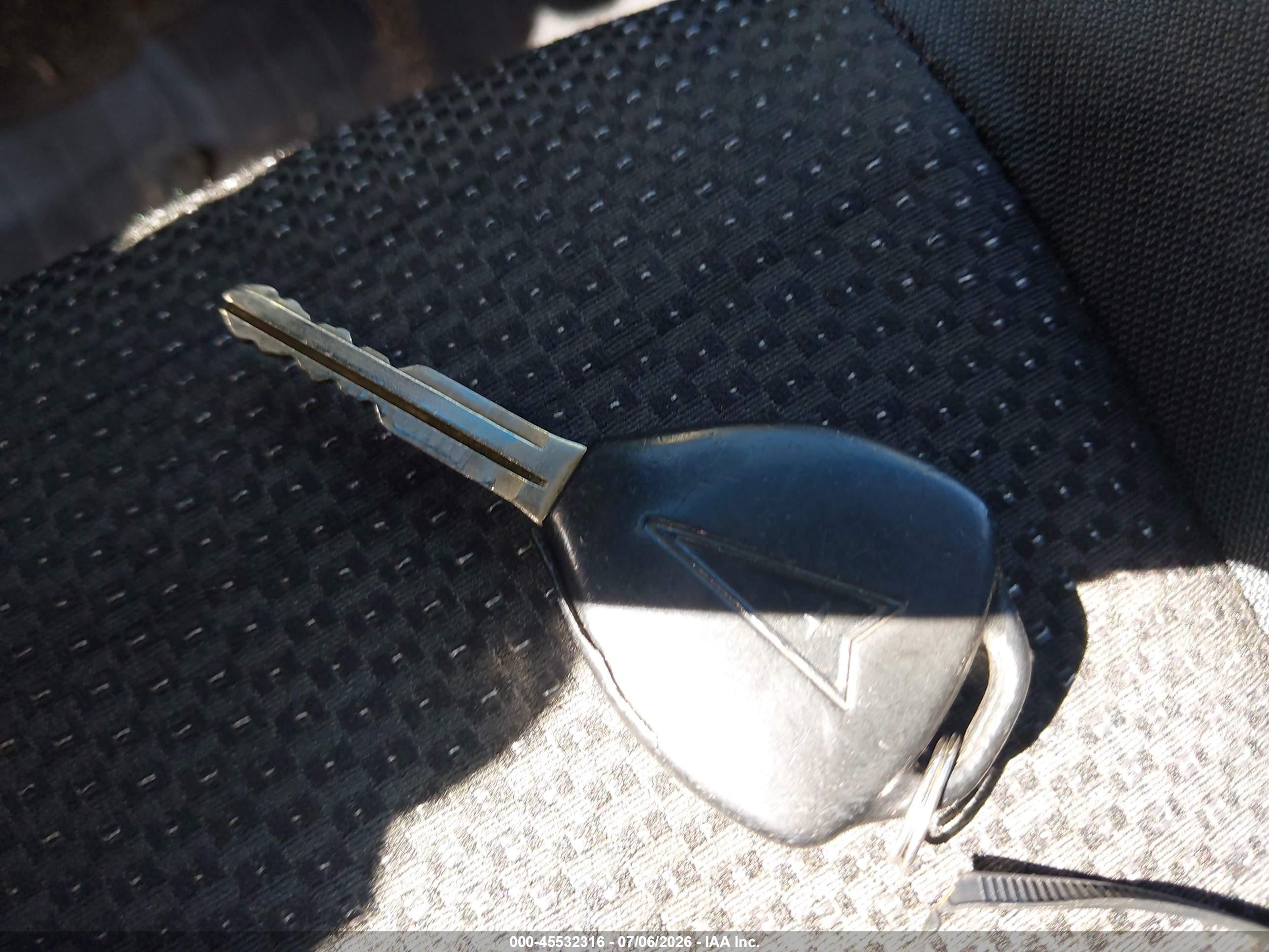 2009 Pontiac Vibe   Silver vin: 5Y2SP670X9Z449370