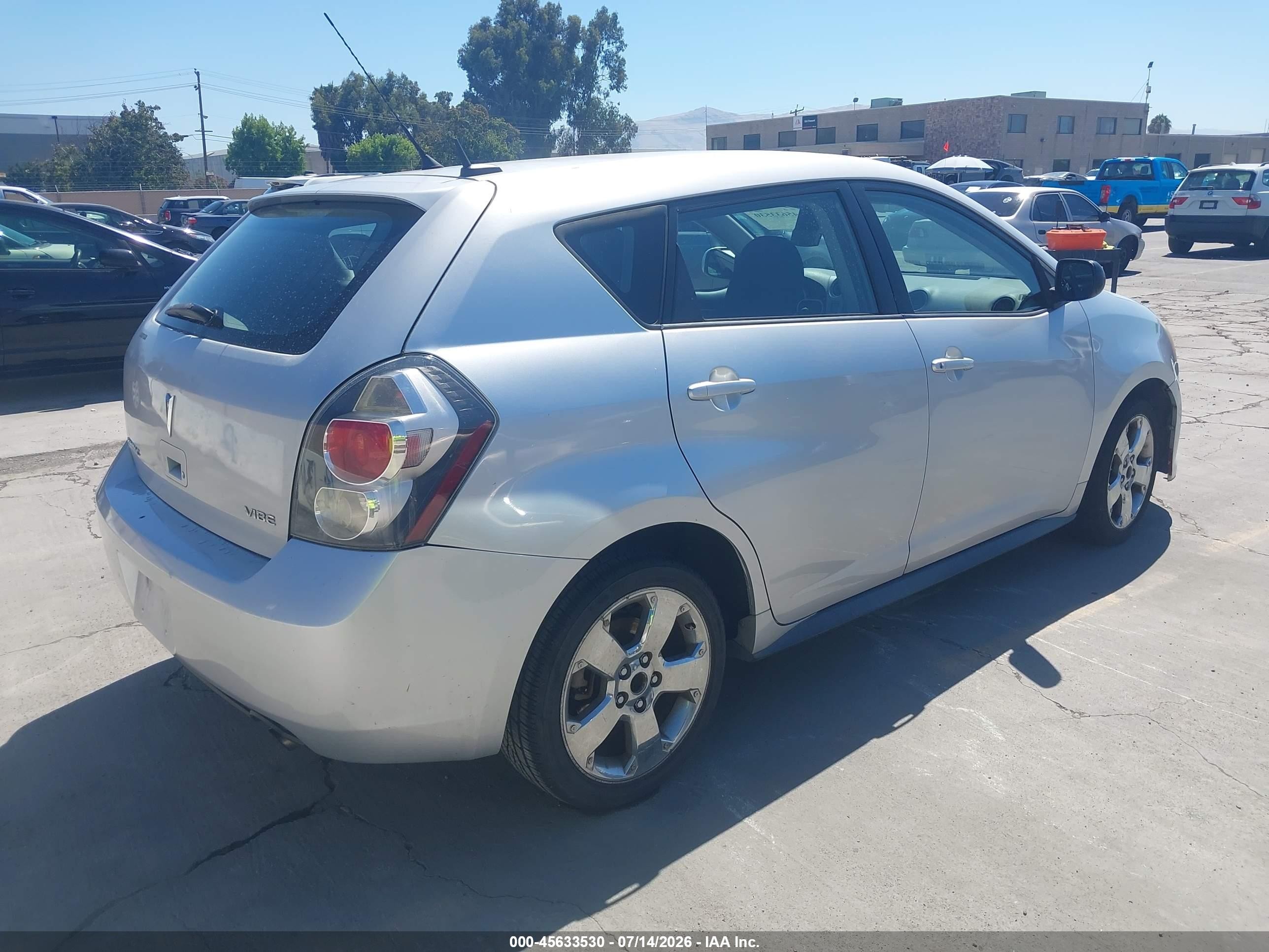 2009 Pontiac Vibe   Gray vin: 5Y2SP670X9Z452804