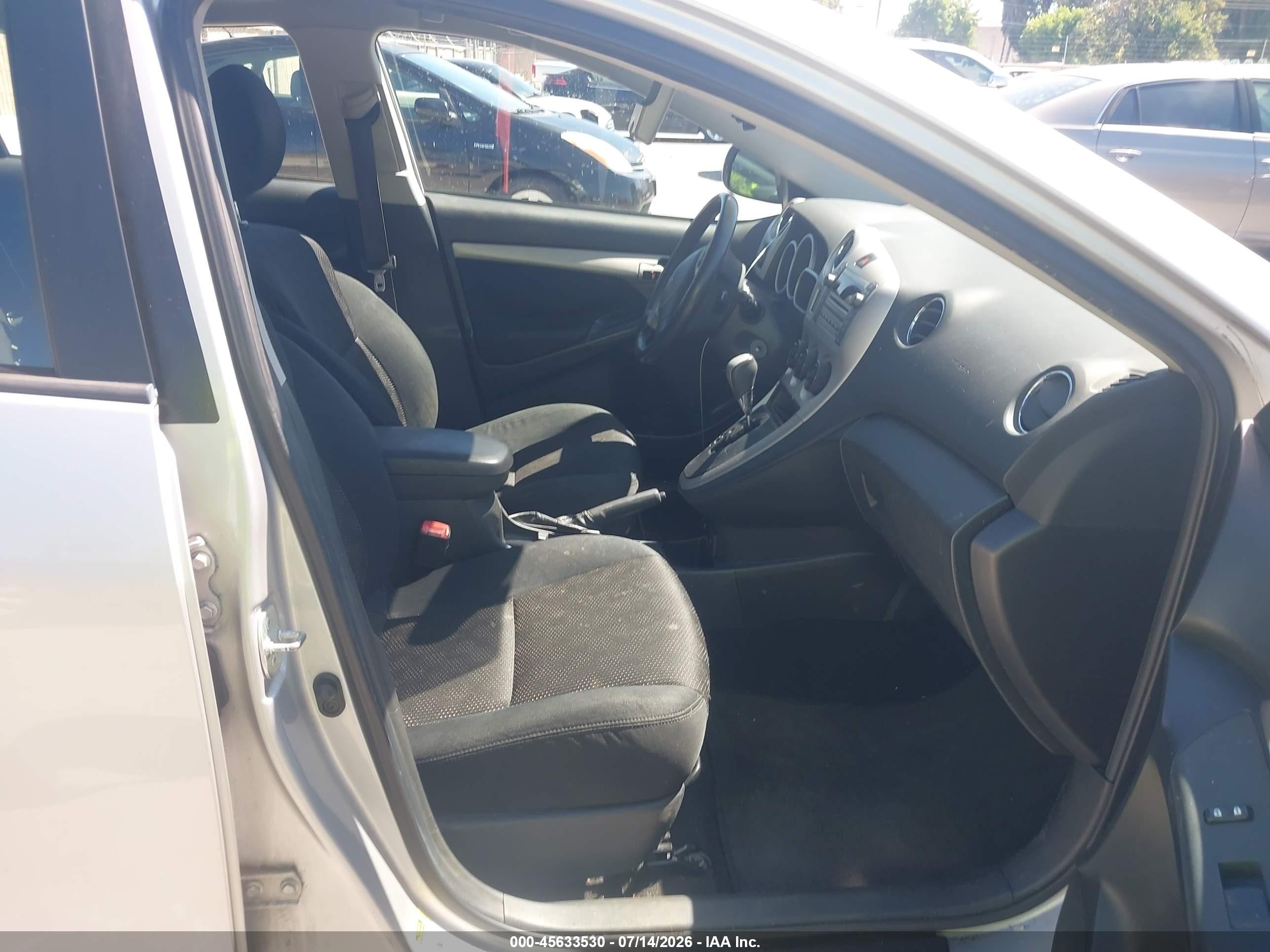 2009 Pontiac Vibe   Gray vin: 5Y2SP670X9Z452804