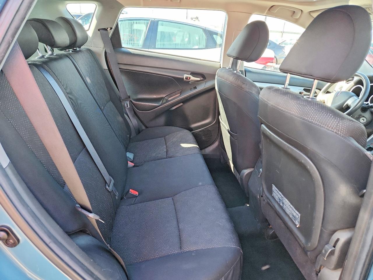 2009 Pontiac Vibe Teal vin: 5Y2SP670X9Z457422