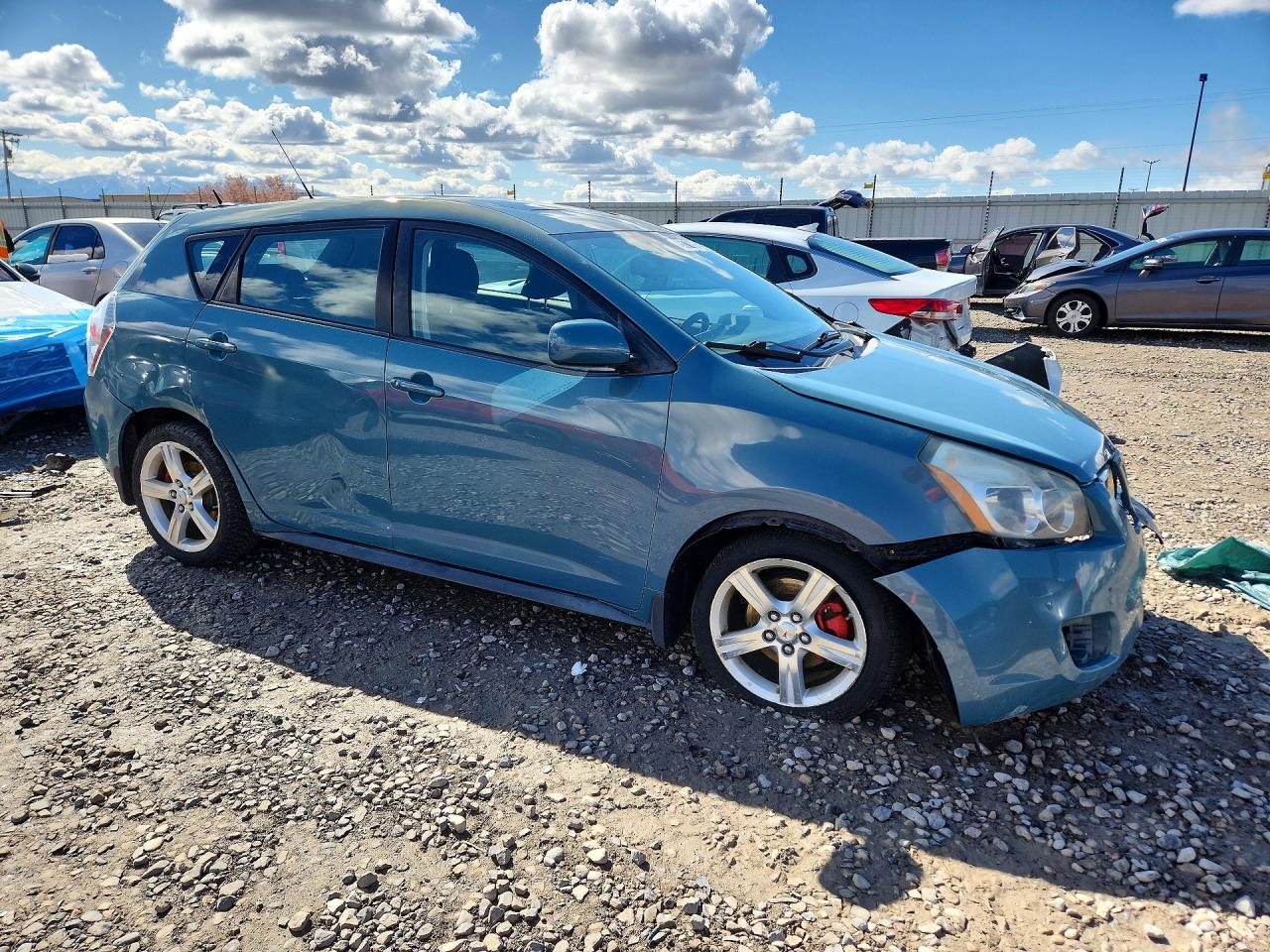 2009 Pontiac Vibe Teal vin: 5Y2SP670X9Z457422