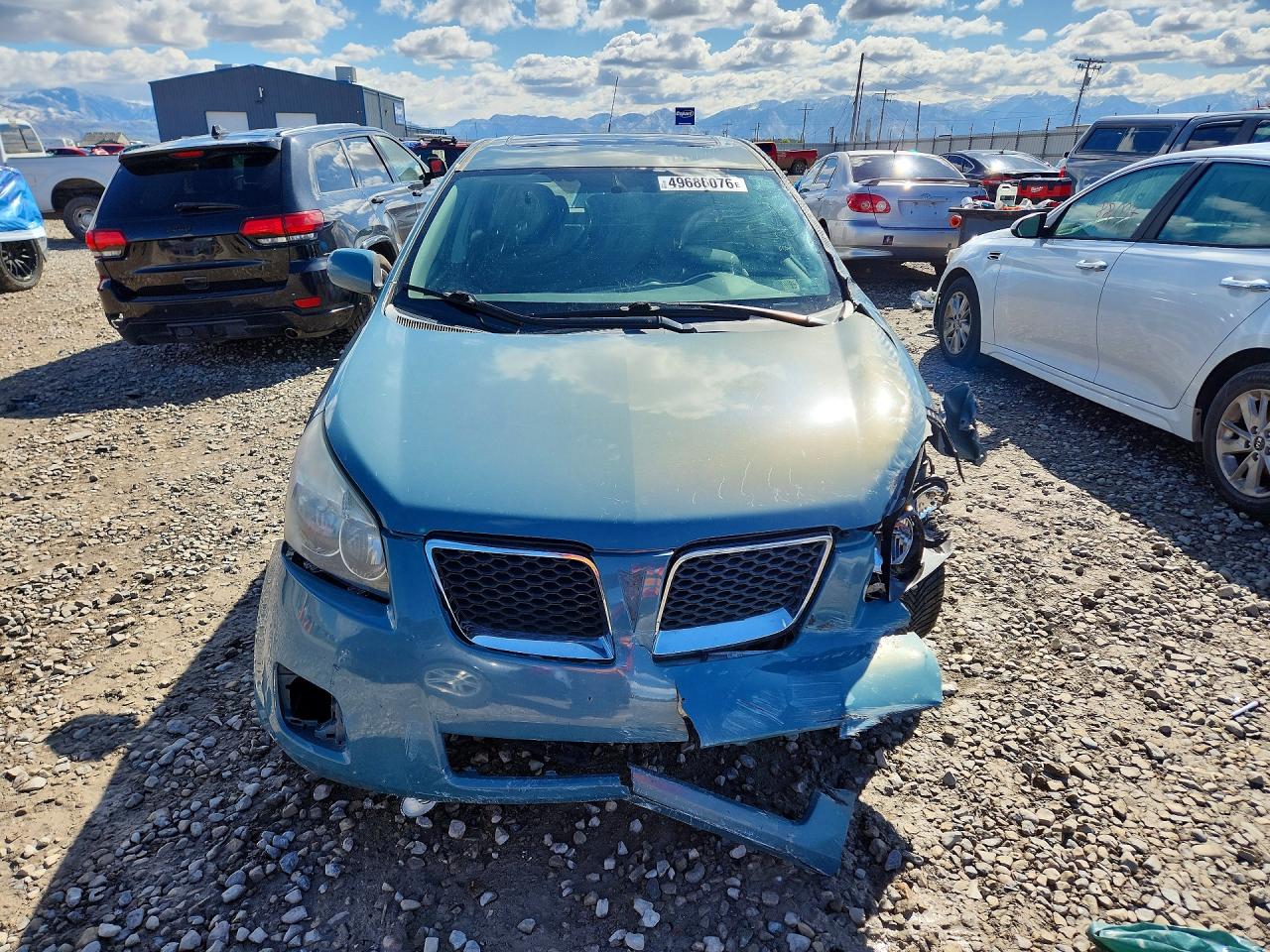 2009 Pontiac Vibe Teal vin: 5Y2SP670X9Z457422