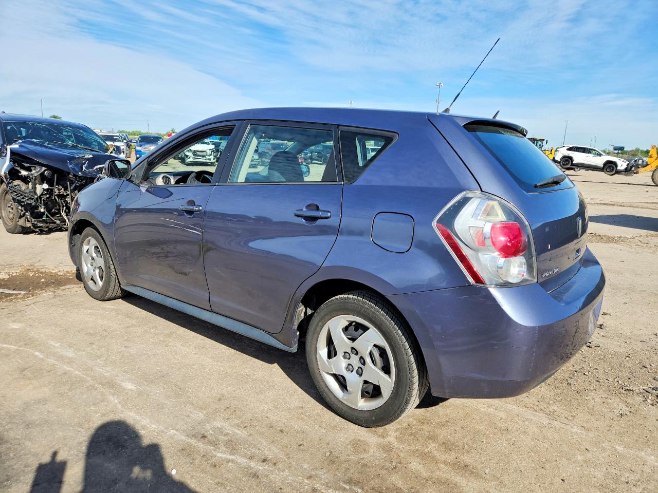 2009 Pontiac Vibe Blue vin: 5Y2SP67809Z449674