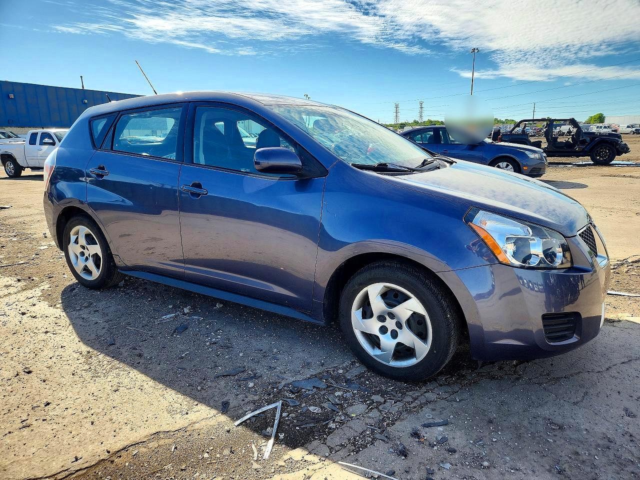 2009 Pontiac Vibe Blue vin: 5Y2SP67809Z449674