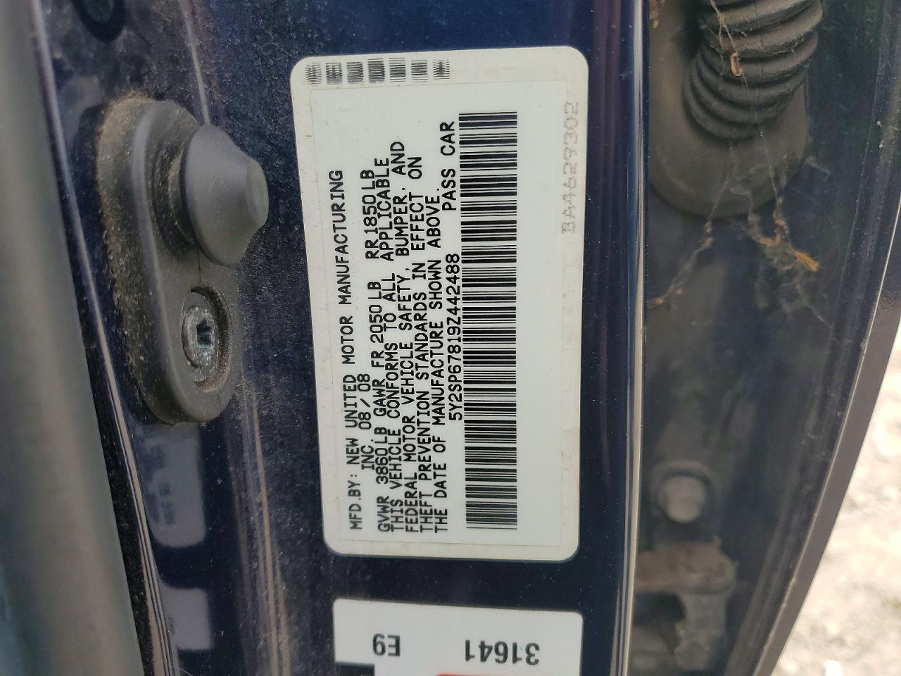 2009 Pontiac Vibe Blue vin: 5Y2SP67819Z442488