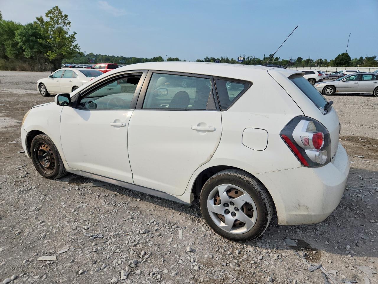 2009 Pontiac Vibe White vin: 5Y2SP67829Z453547