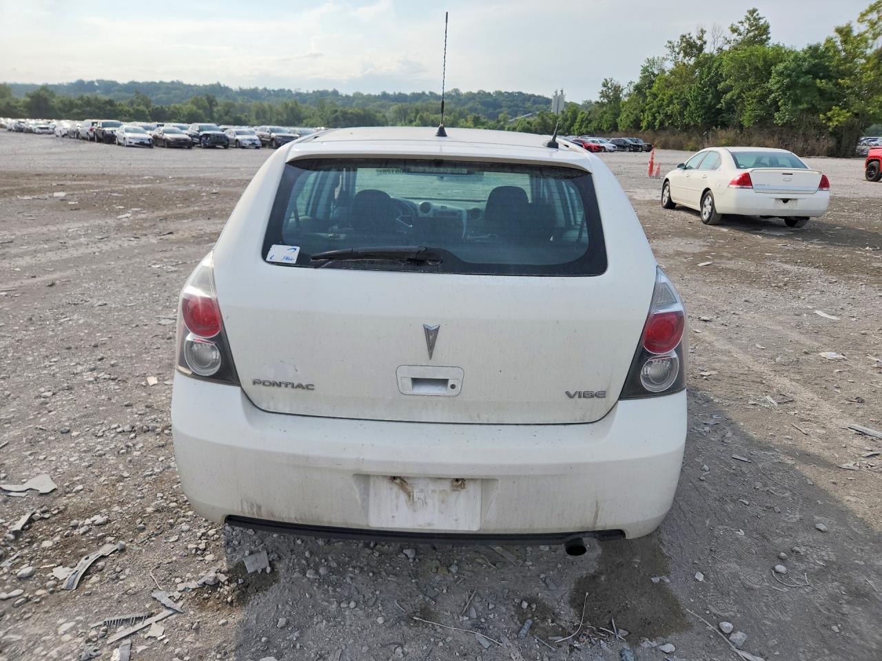 2009 Pontiac Vibe White vin: 5Y2SP67829Z453547