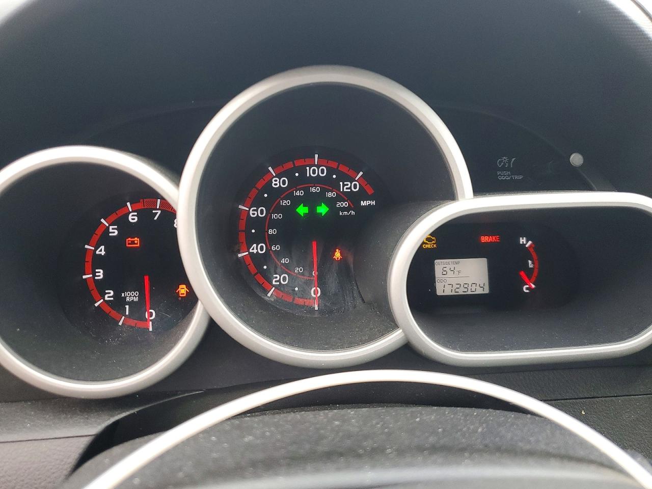 2009 Pontiac Vibe Silver vin: 5Y2SP67829Z472728