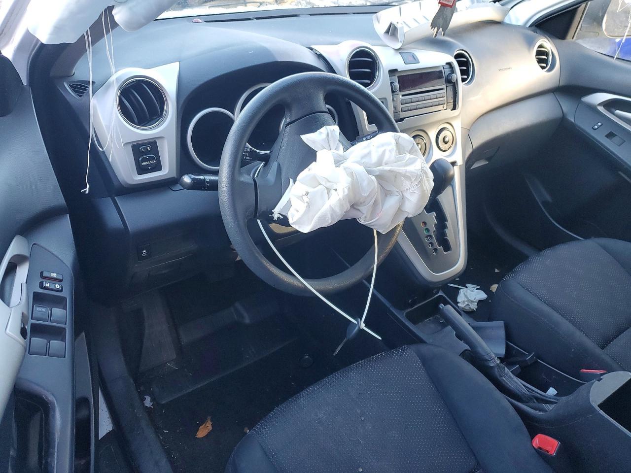 2009 Pontiac Vibe White vin: 5Y2SP67829Z476956
