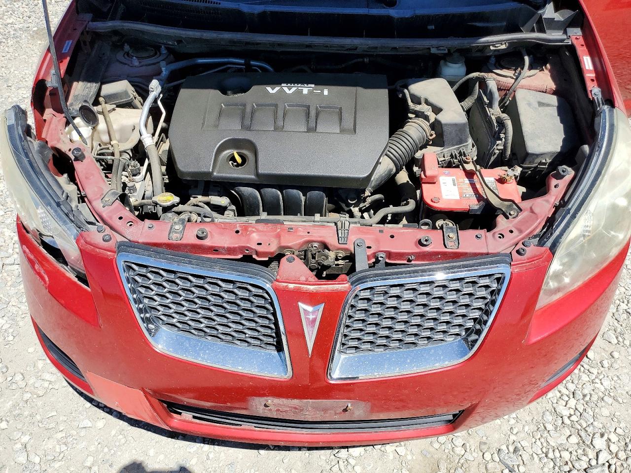 2009 Pontiac Vibe Red vin: 5Y2SP67839Z449748